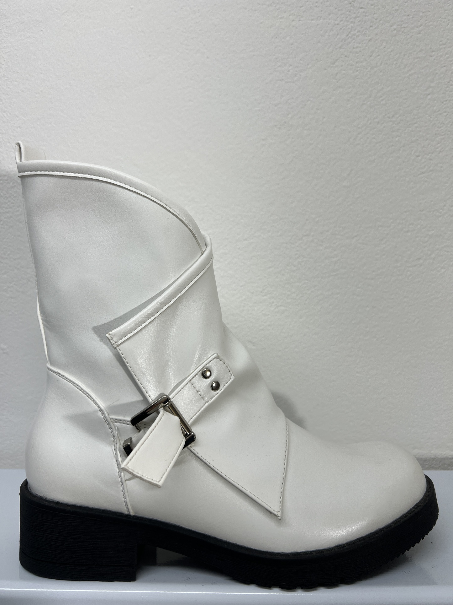 Q9AX18110-12 | Stivaletti in pelle 