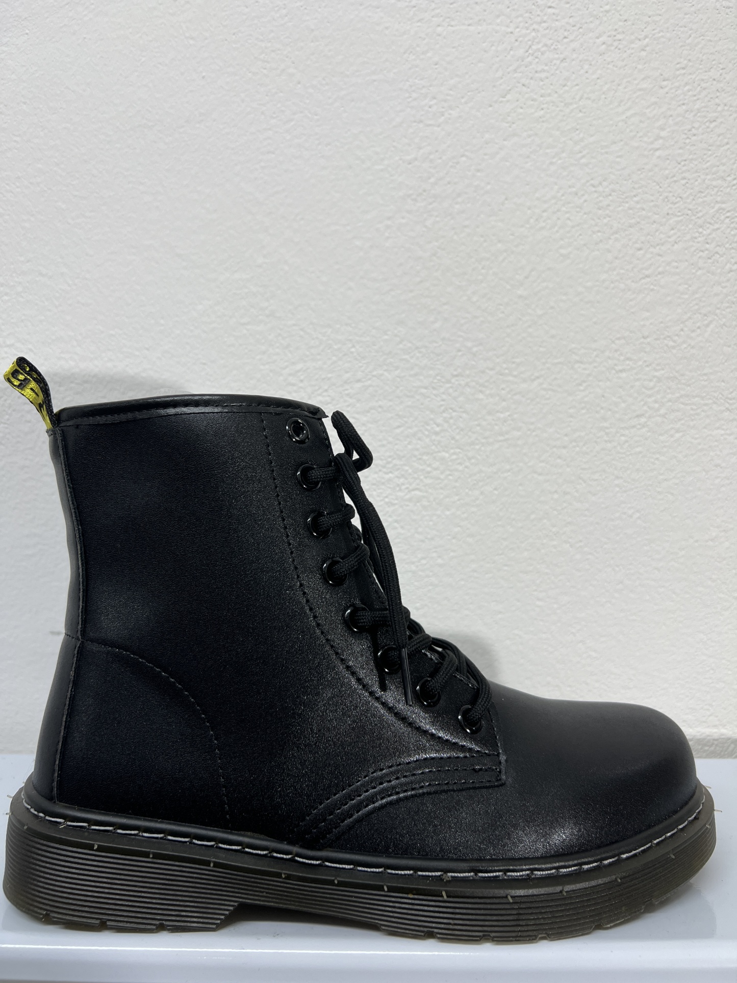 MT21 | Stivaletti in pelle semplice 