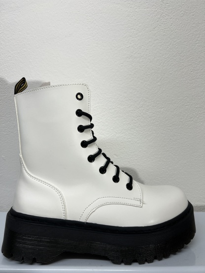 N9AX1929 | Stivaletti con rialzo semplice 