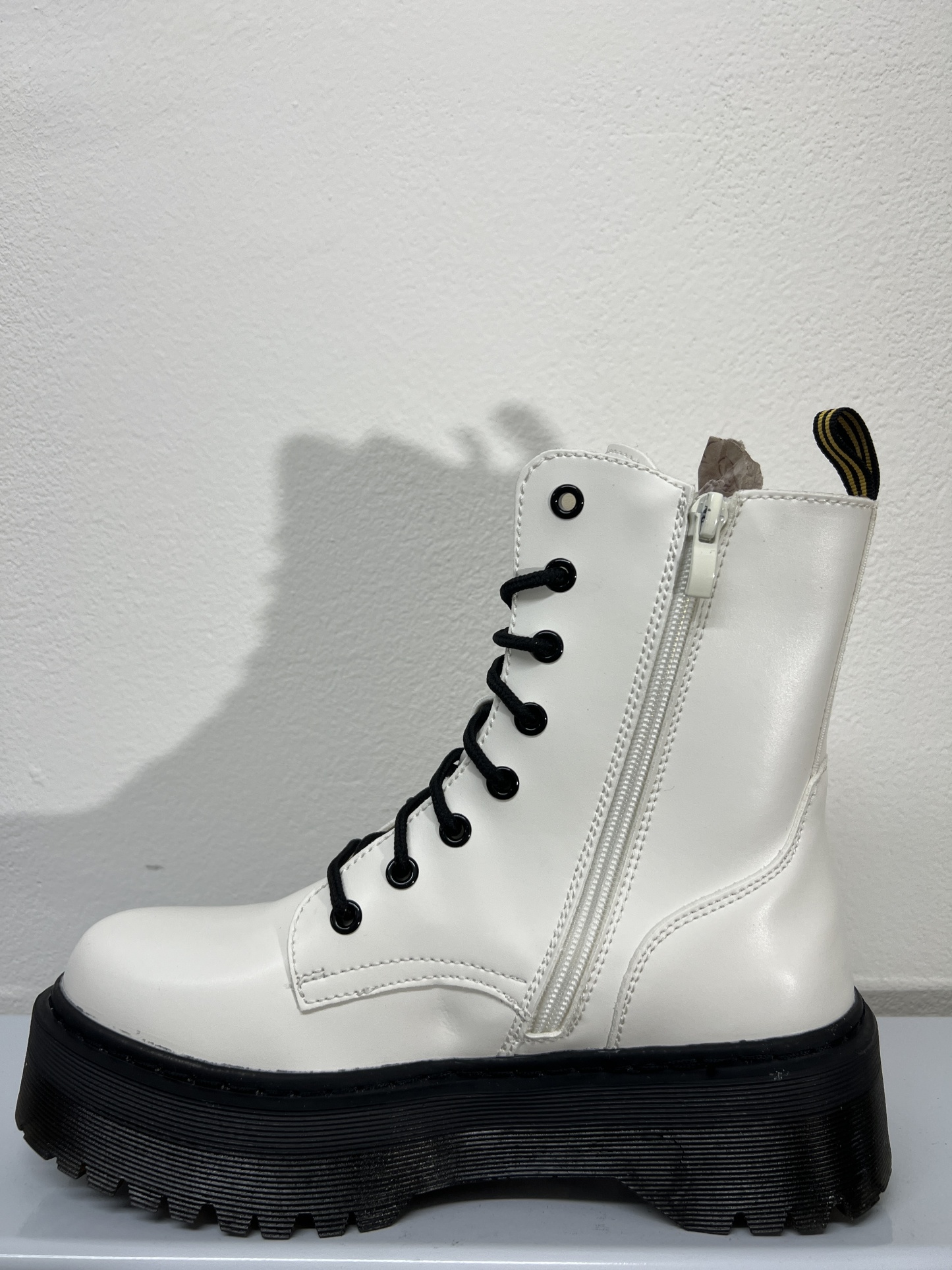 N9AX1929 | Stivaletti con rialzo semplice 