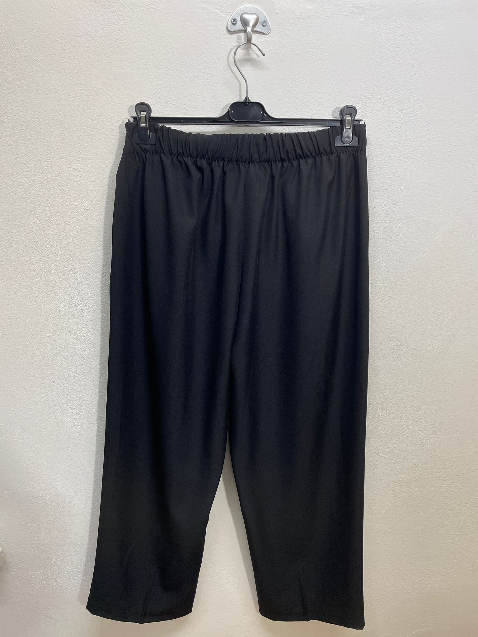 M12671 | PANTALONE CON BOTTONCINI