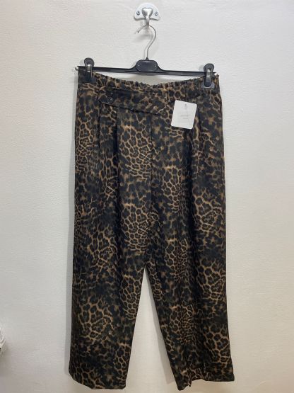 M12671 | PANTALONE CON BOTTONCINI