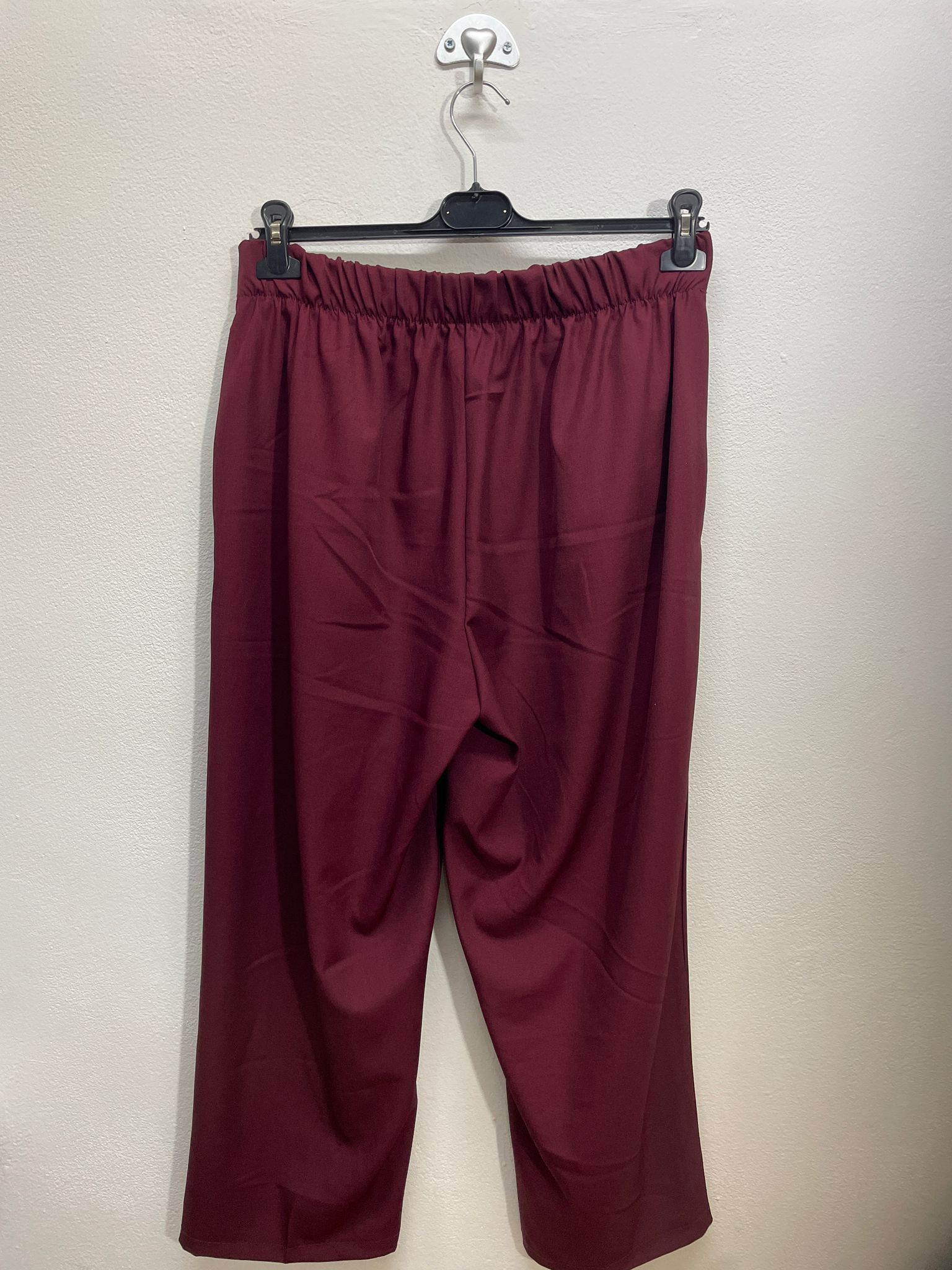 M12671 | PANTALONE CON BOTTONCINI