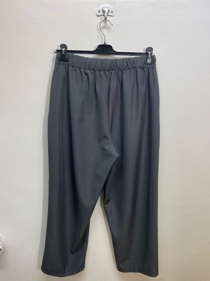 M12671 | PANTALONE CON BOTTONCINI