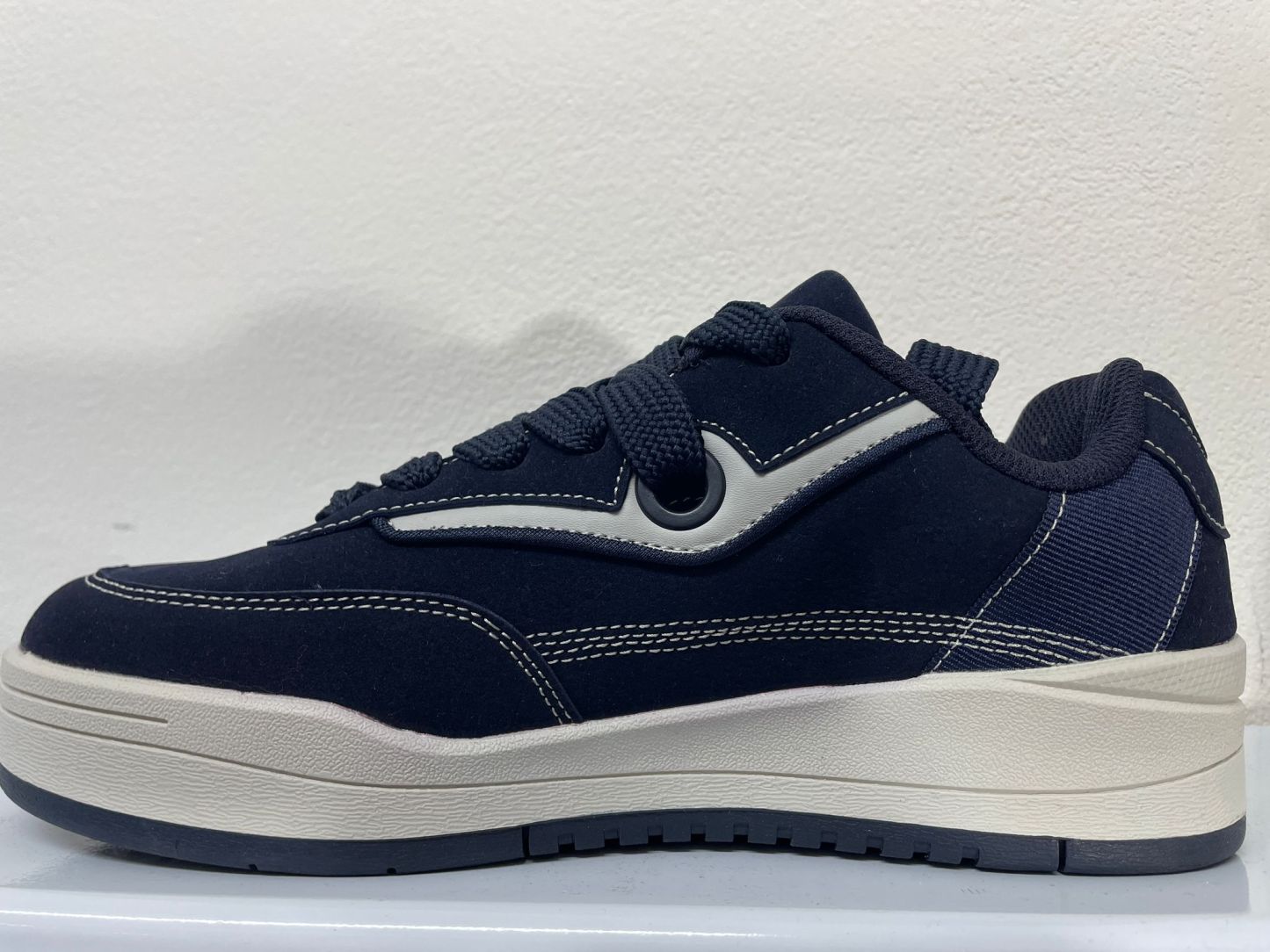 R822-B | Sneaker con laccio doppio