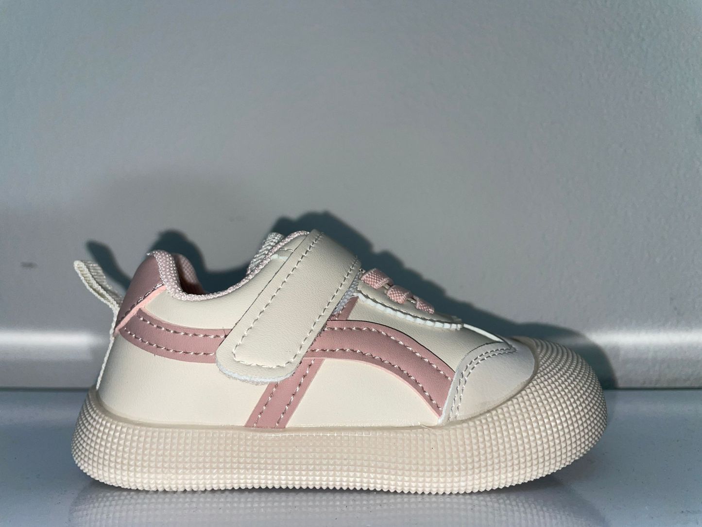 XY-24A | Scarpette con strappo