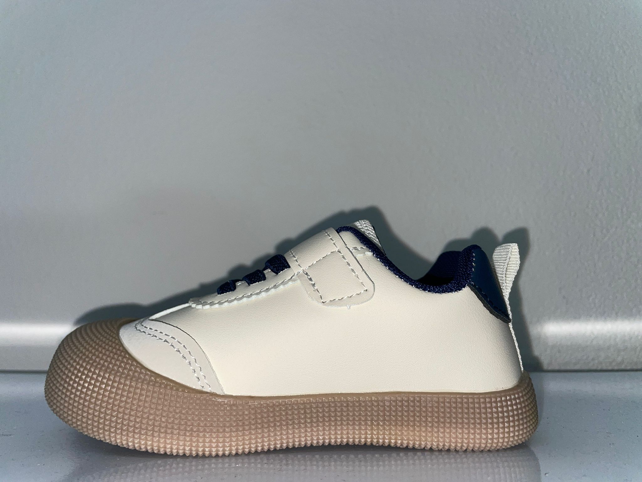 XY-24A | Scarpette con strappo