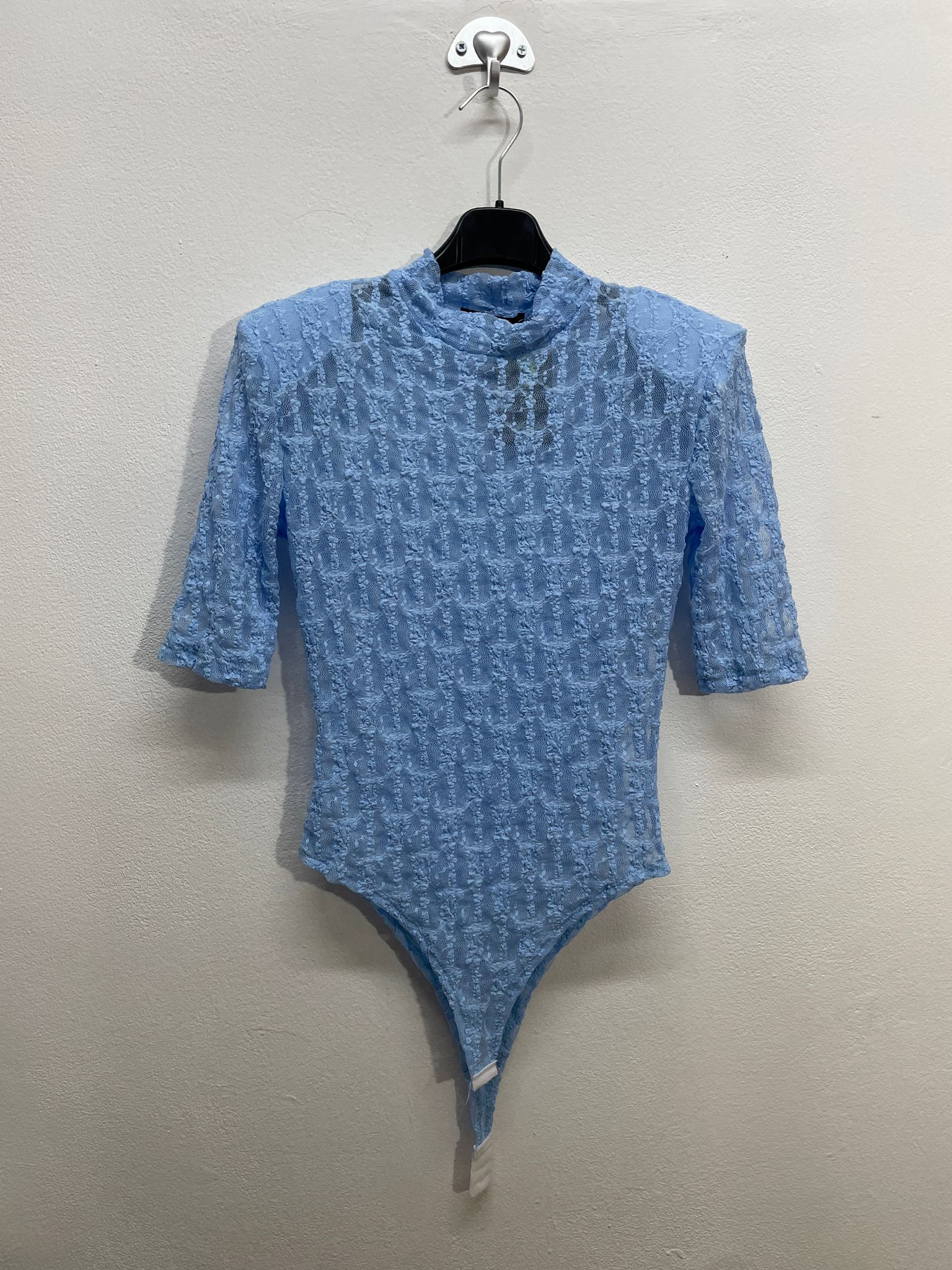 16621. Body con spalline merlettato 