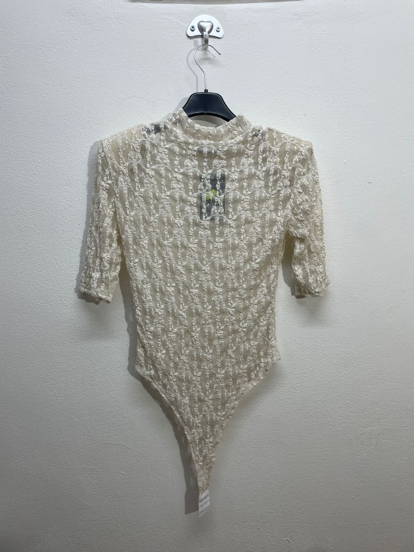 16621. Body con spalline merlettato 