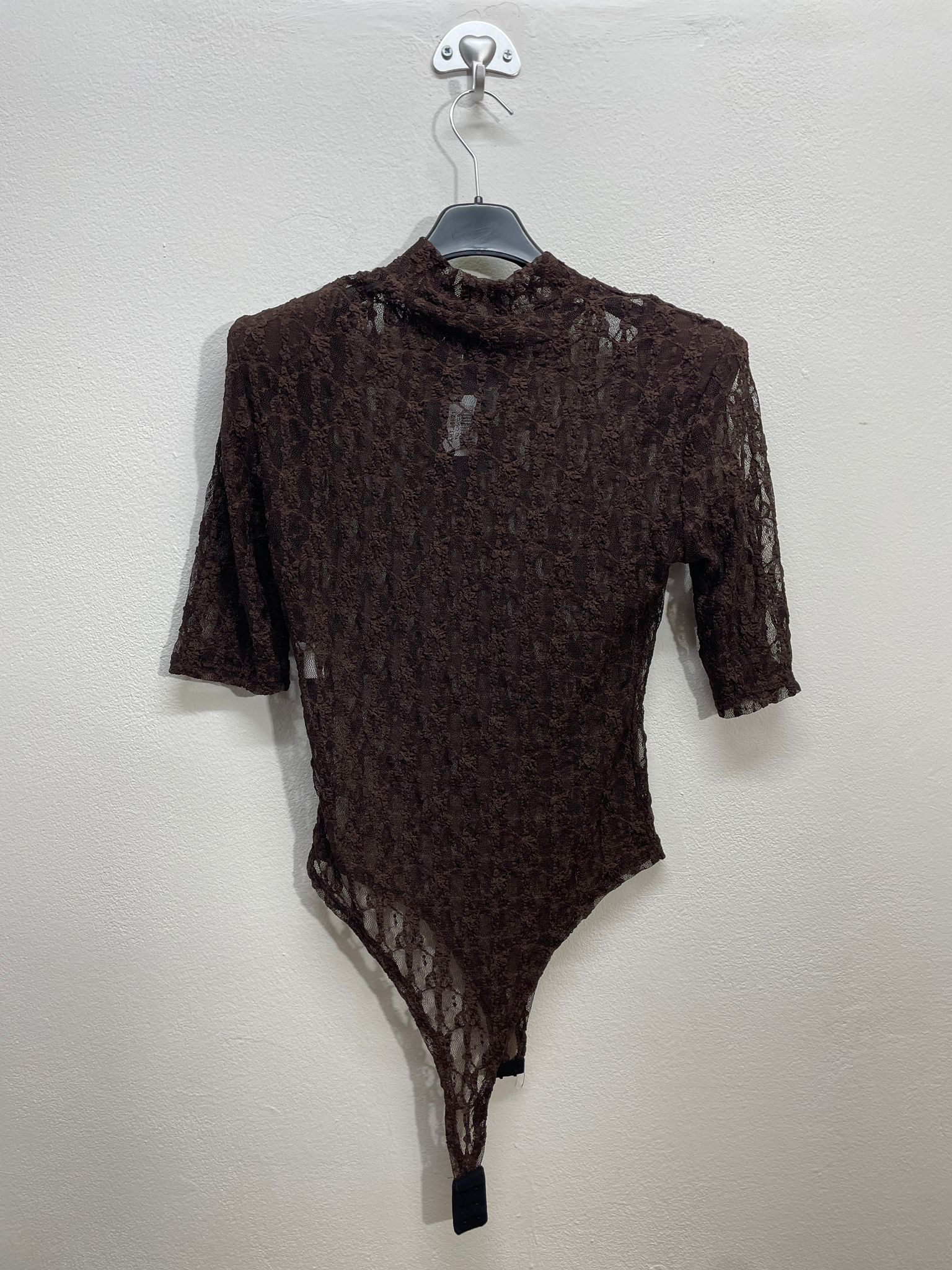 16621. Body con spalline merlettato 