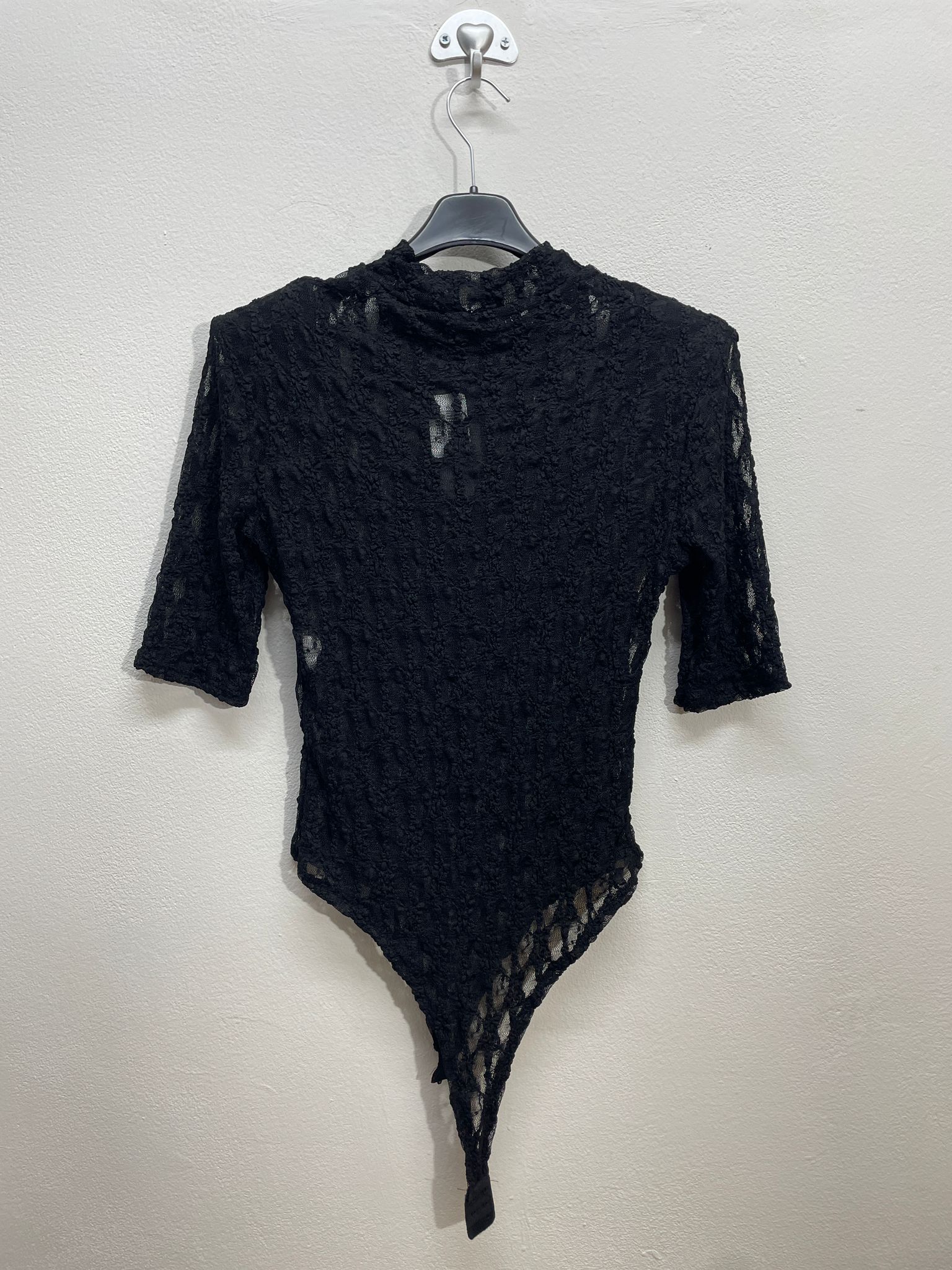 16621. Body con spalline merlettato 