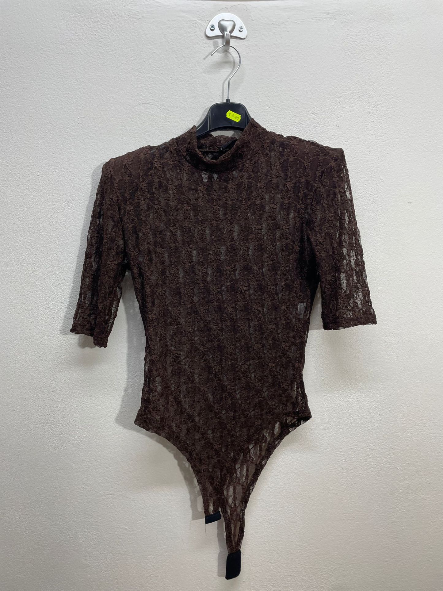 16621. Body con spalline merlettato 