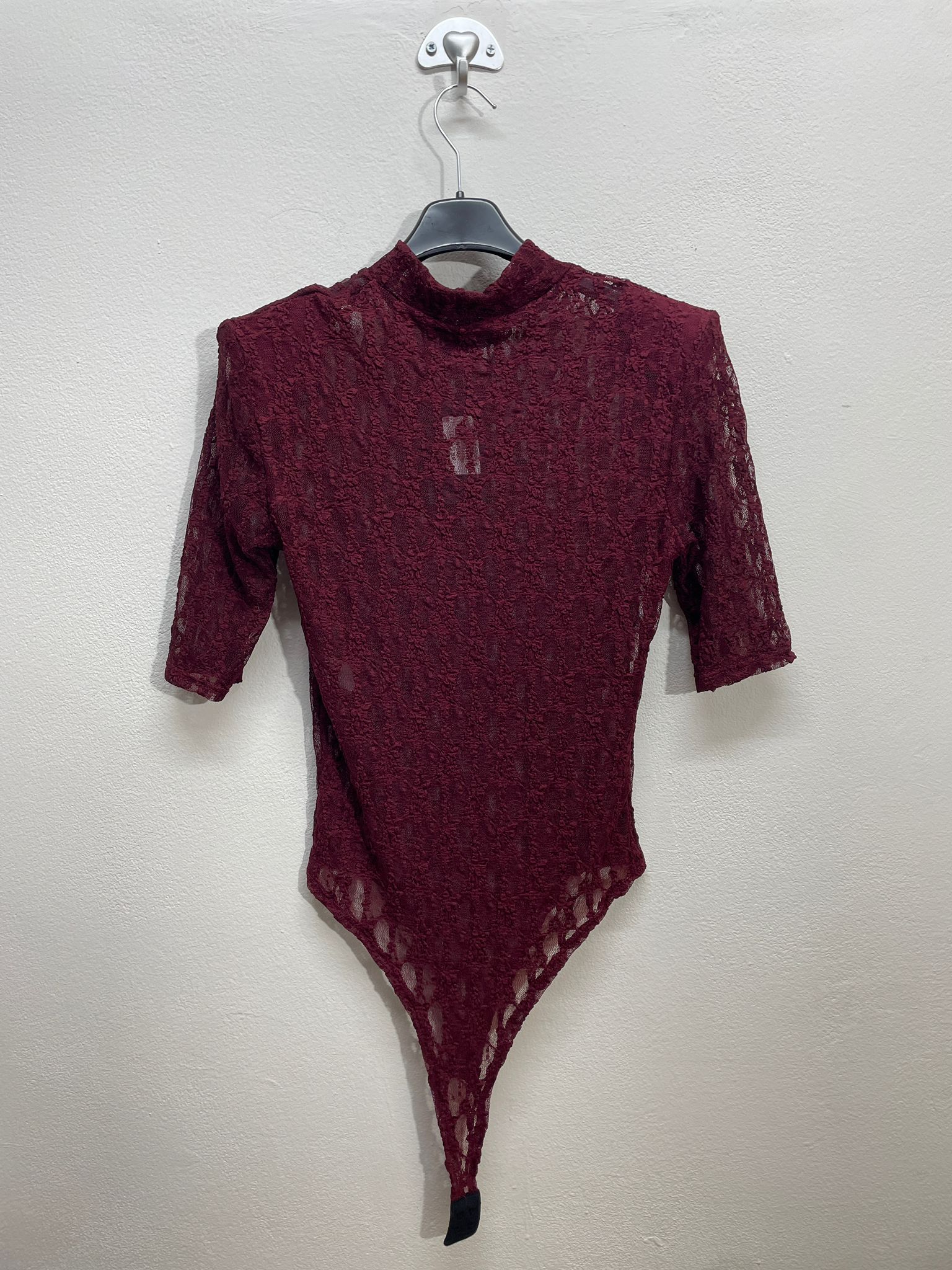 16621. Body con spalline merlettato 