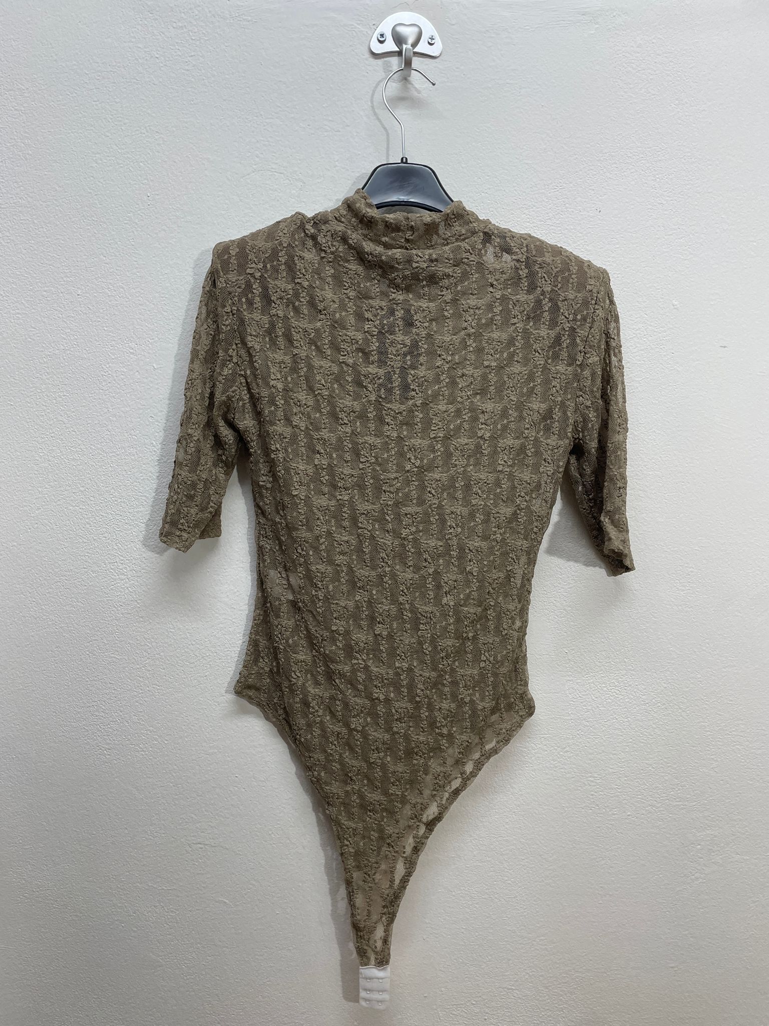 16621. Body con spalline merlettato 