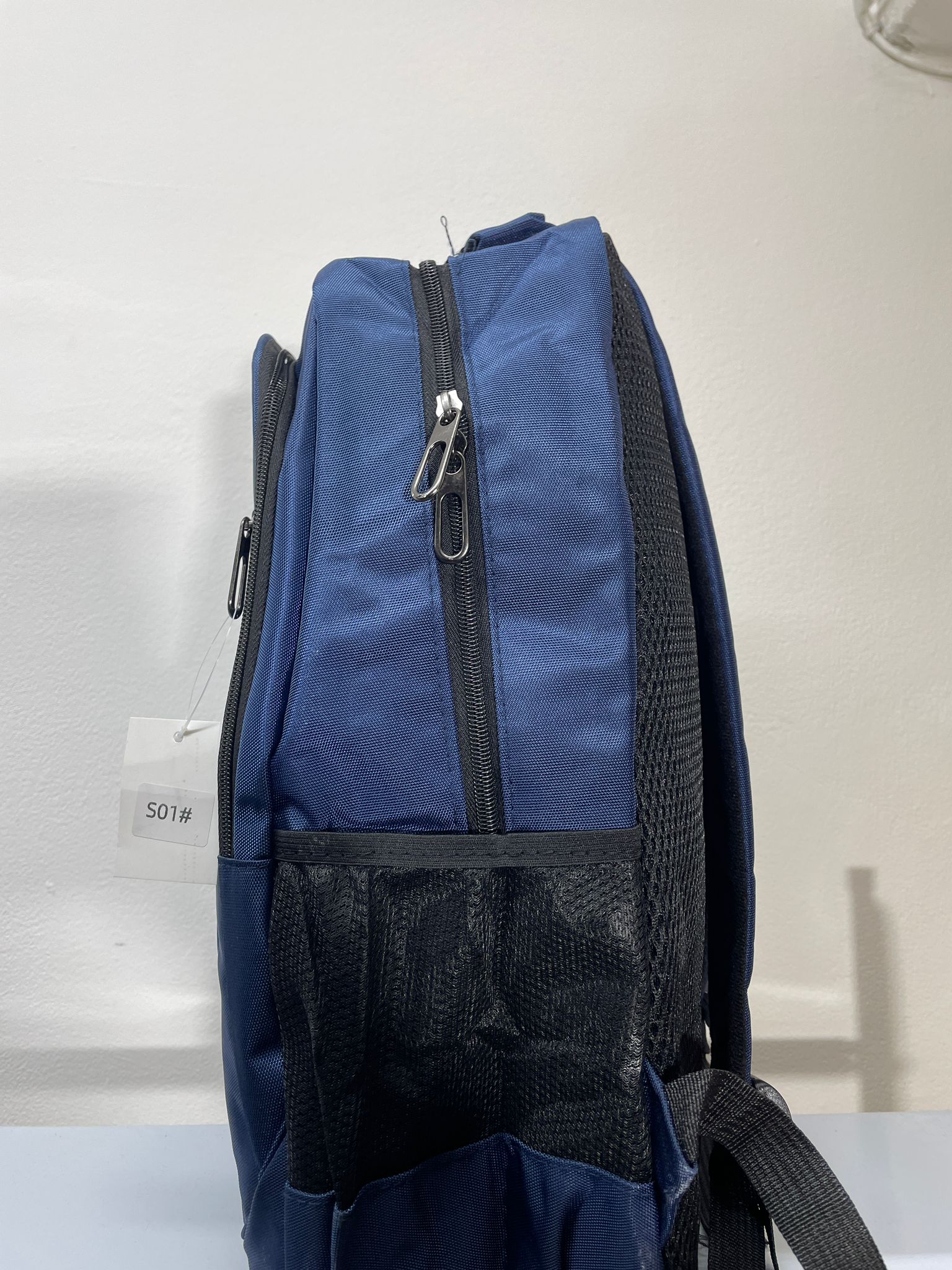 S01# | Zaino con due zip 