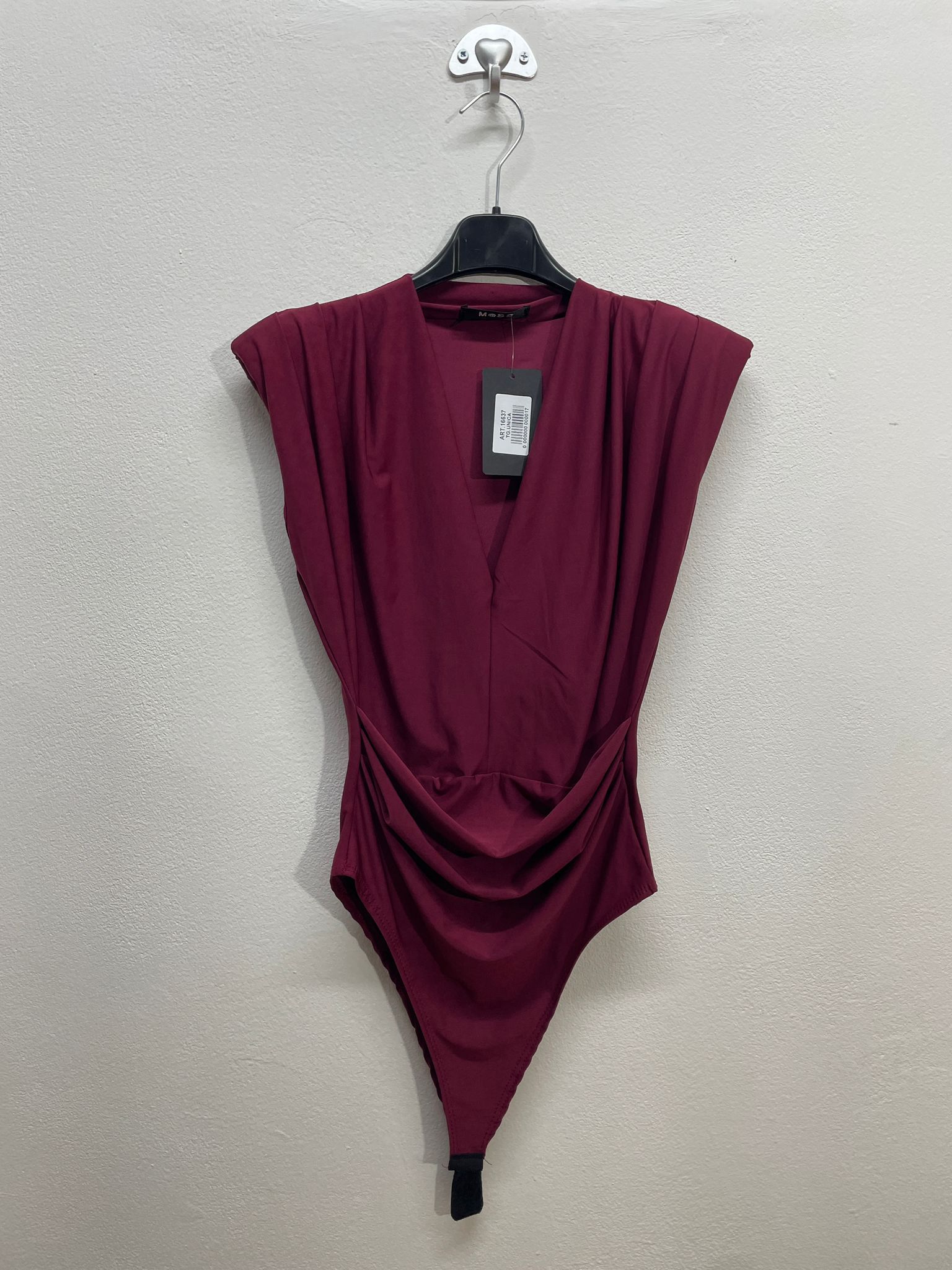 16637 | Taglia unica body con spalle integrate scollo V