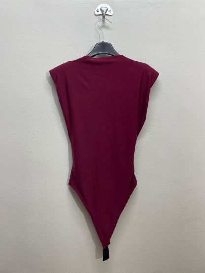 16637 |  Taglia unica body con spalle integrate scollo V