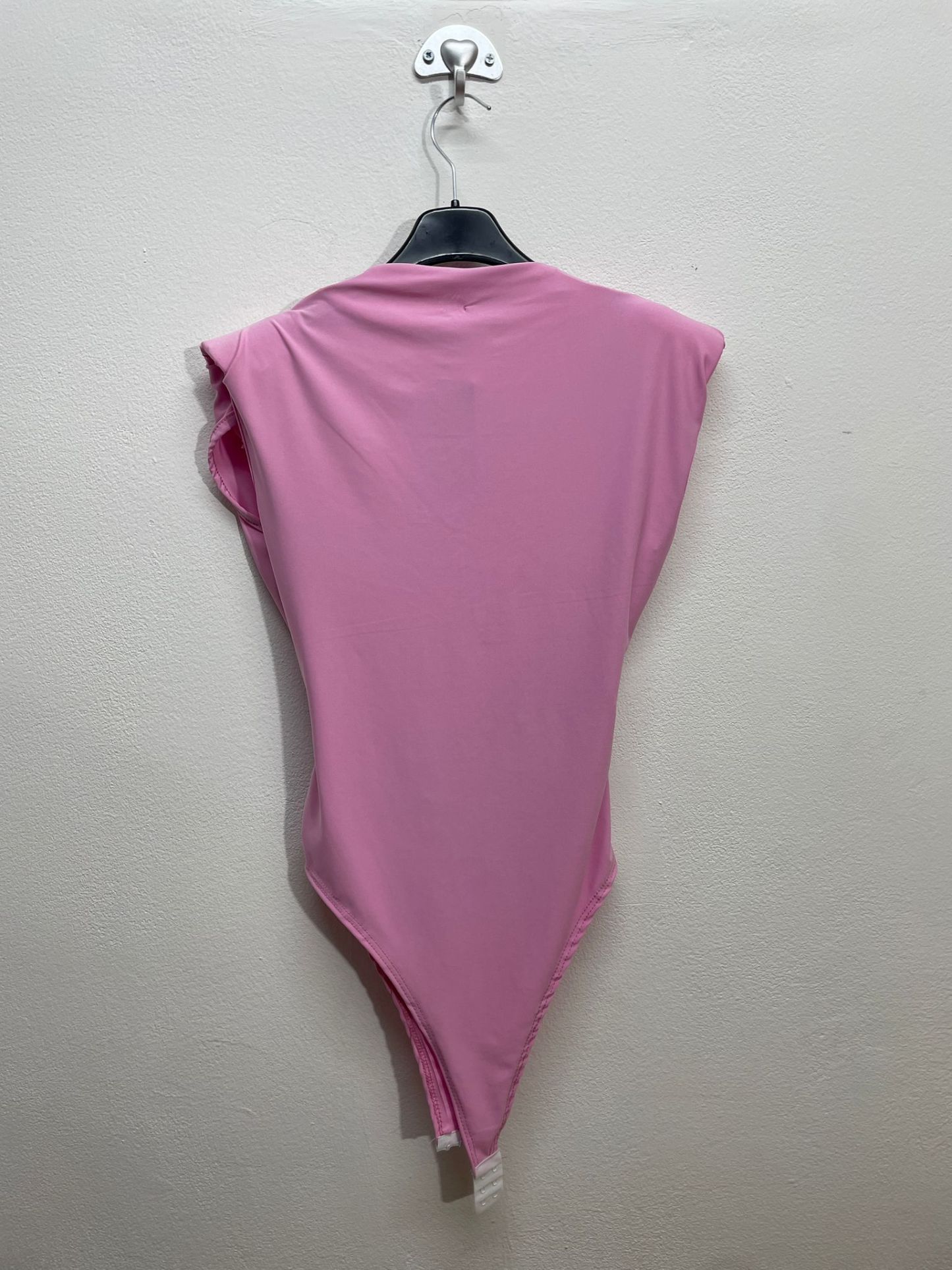 16637 |  Taglia unica body con spalle integrate scollo V