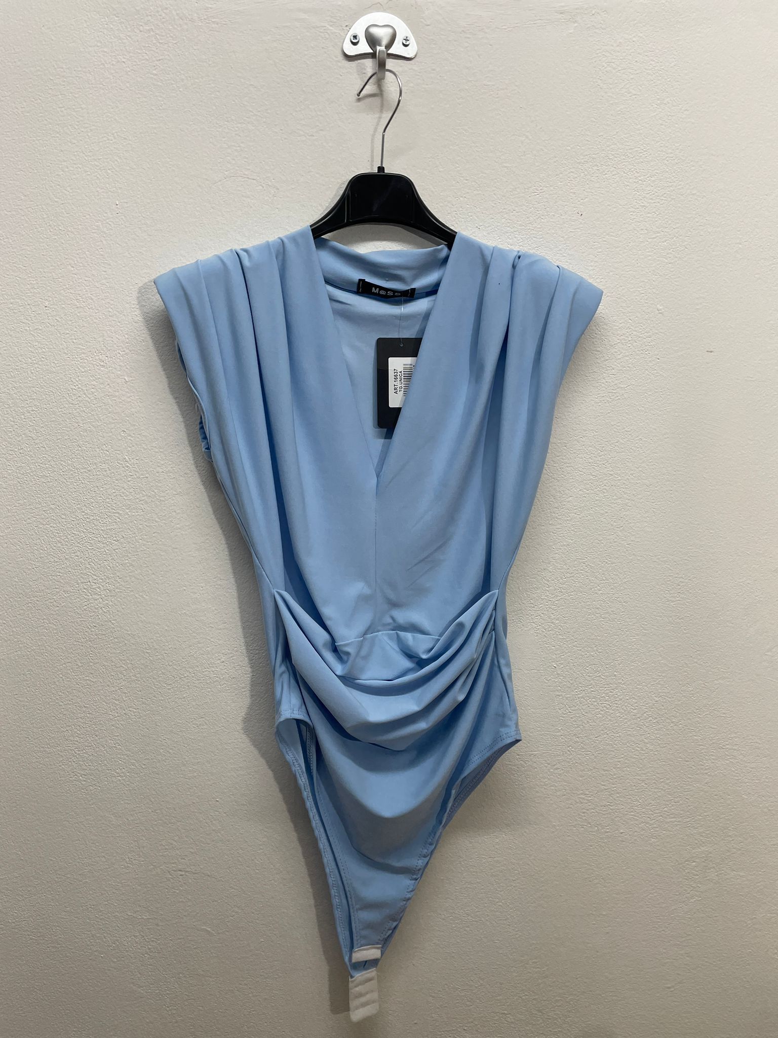 16637 |  Taglia unica body con spalle integrate scollo V