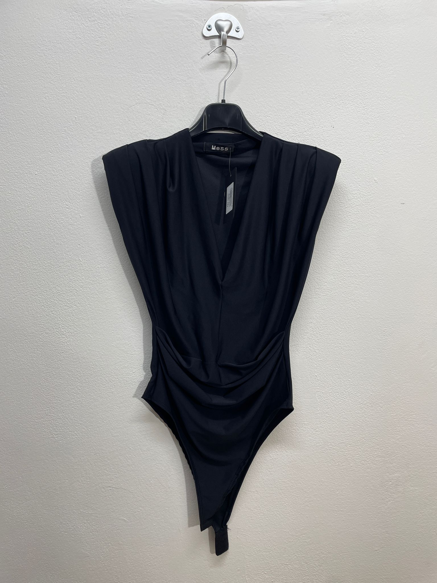 16637 |  Taglia unica body con spalle integrate scollo V