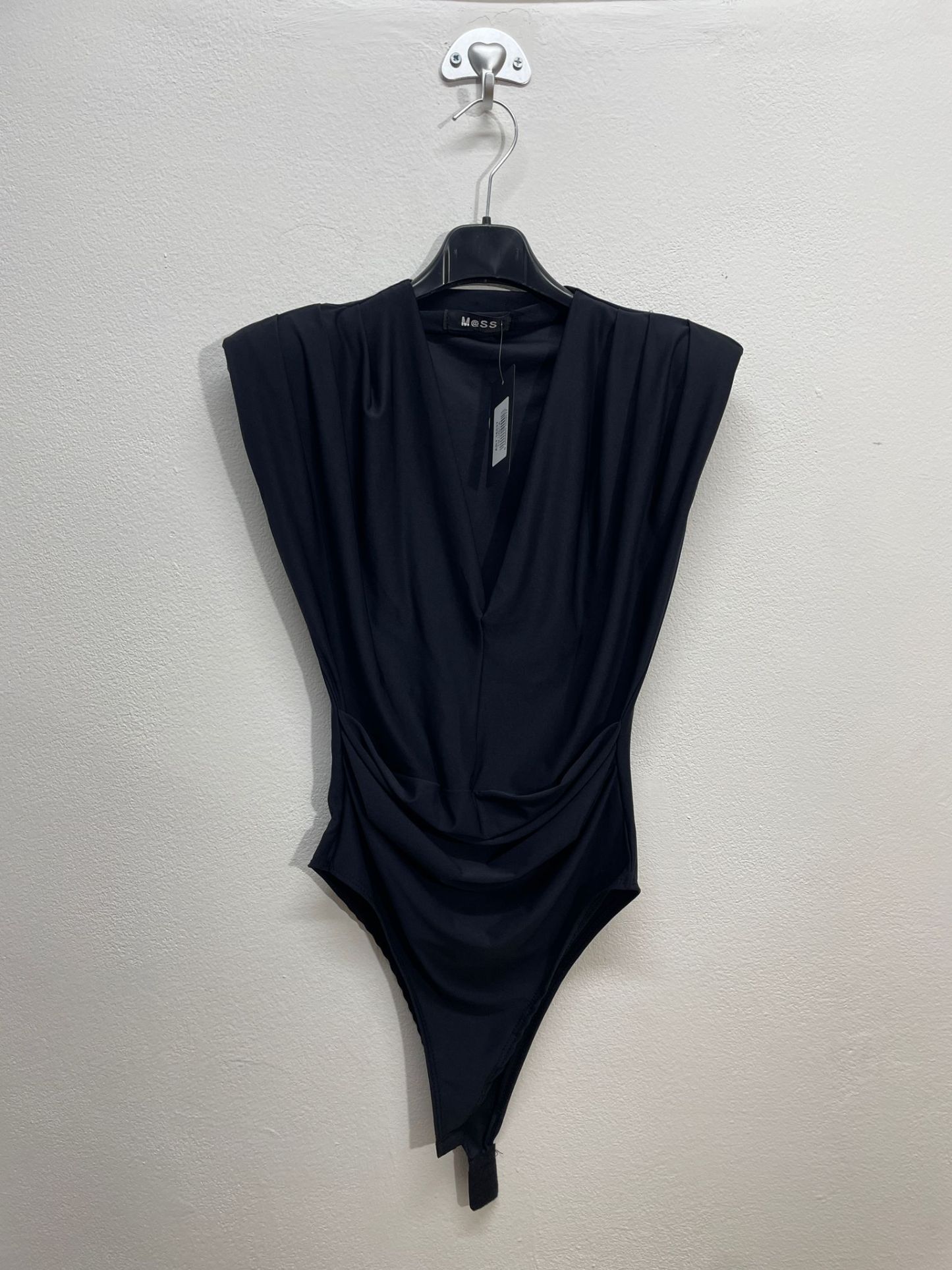 16637 |  Taglia unica body con spalle integrate scollo V