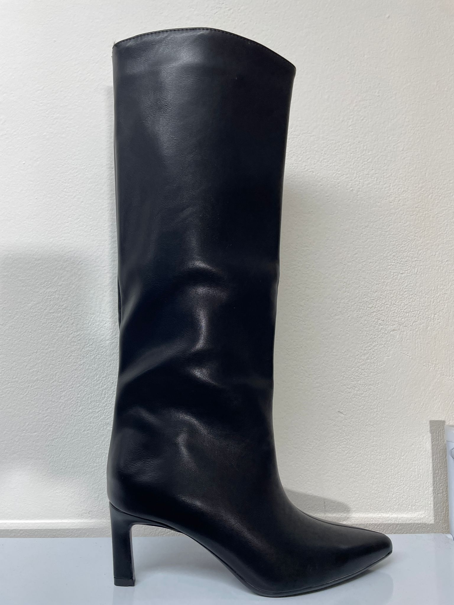 GAO47 | stivali lunghi di pelle con tacco bassso