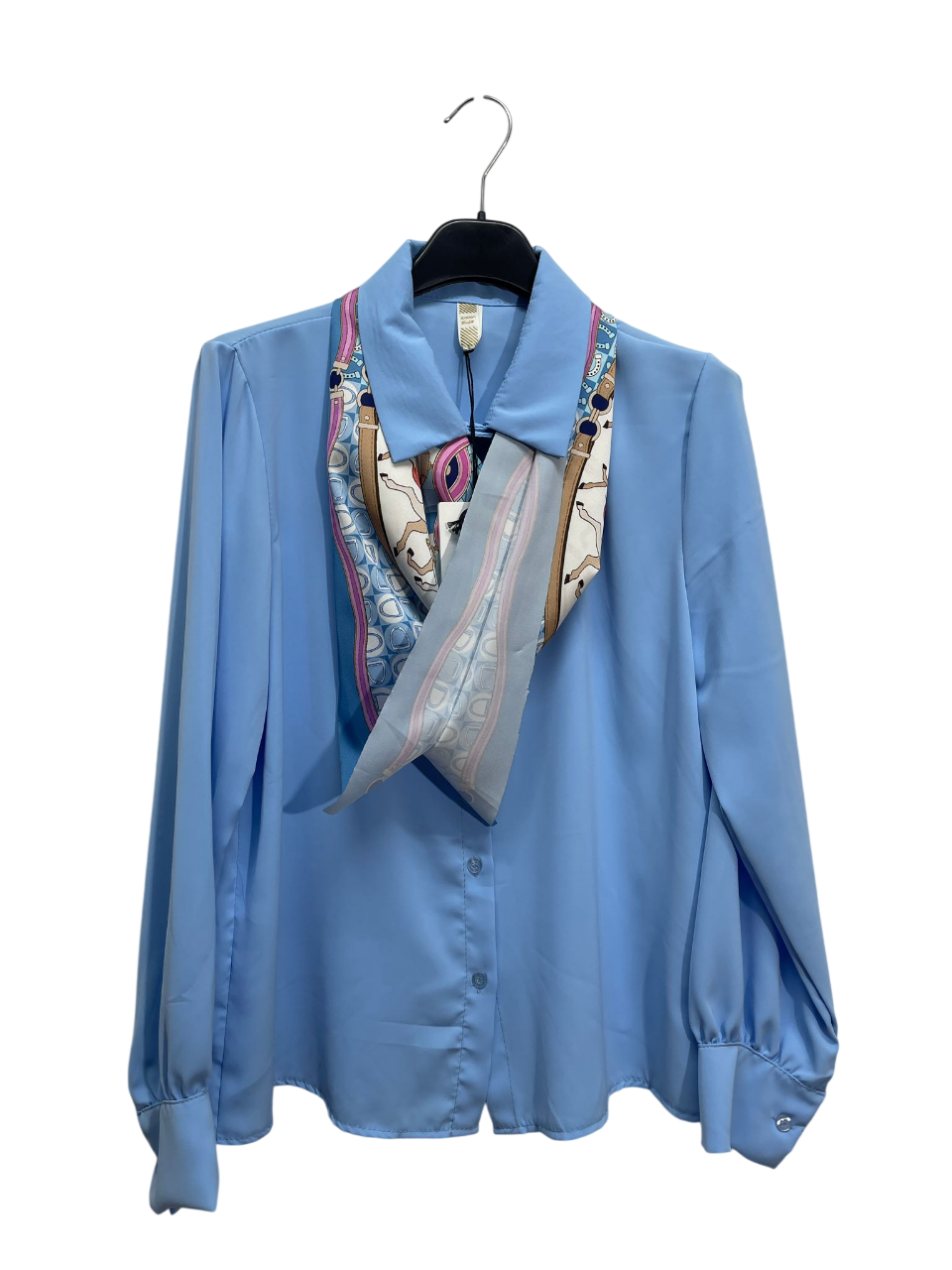 38609 | Blusa con foulard fantasia