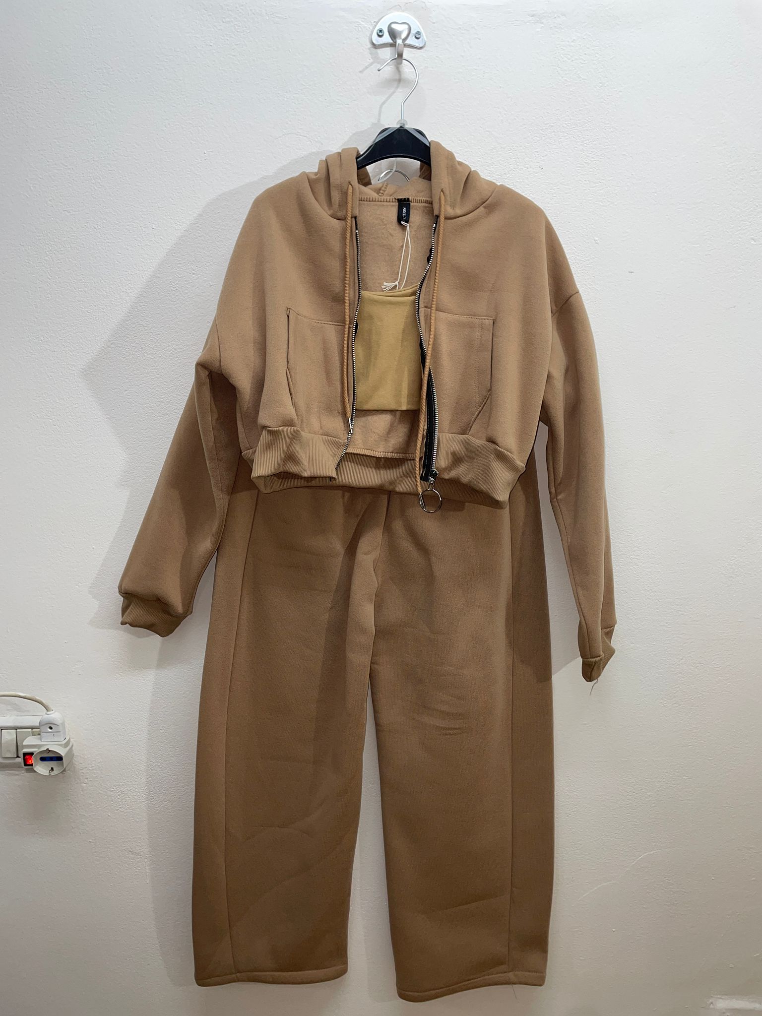 5552 | Tuta completa tre pezzi 