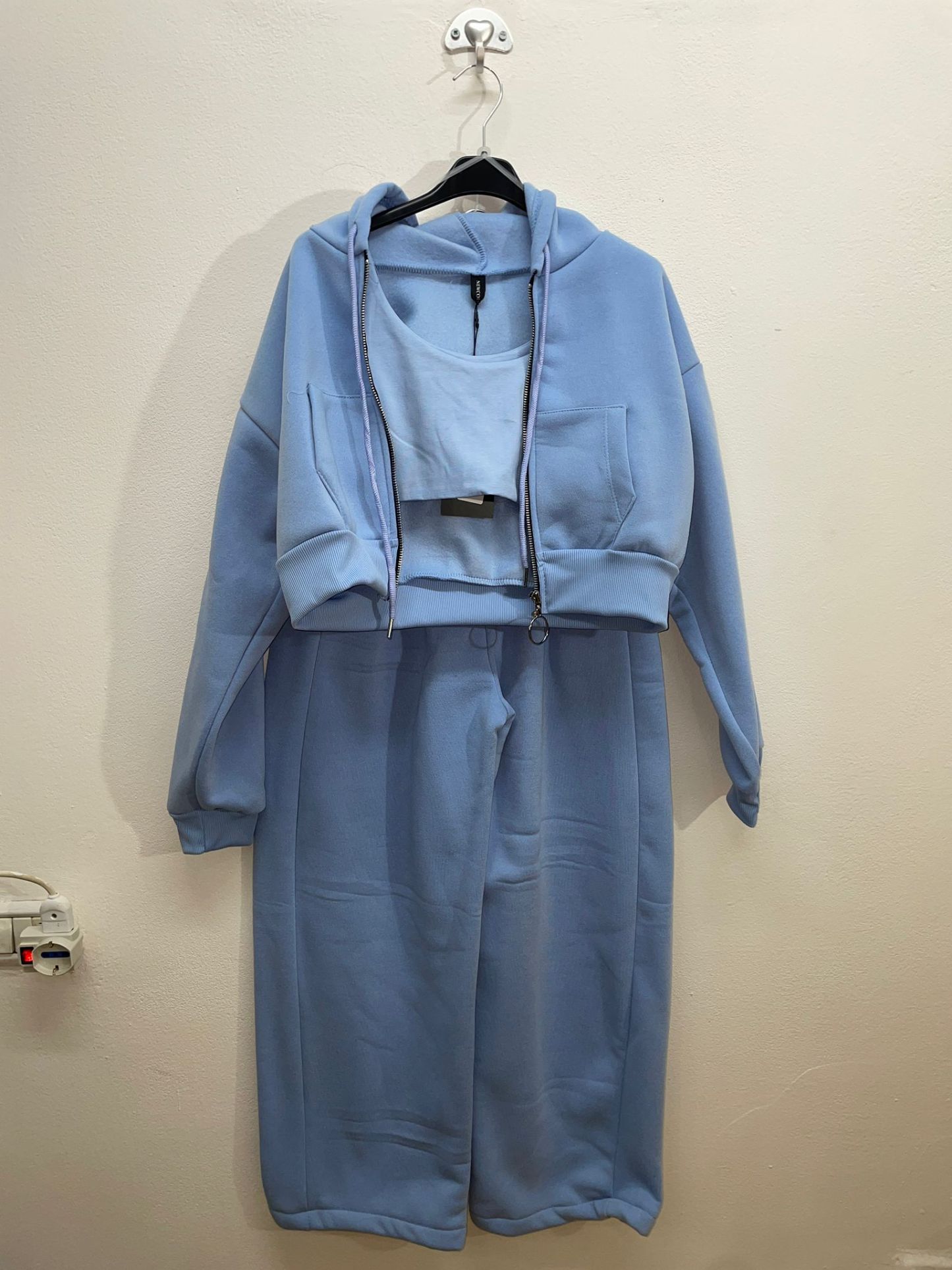 5552 | Tuta completa tre pezzi