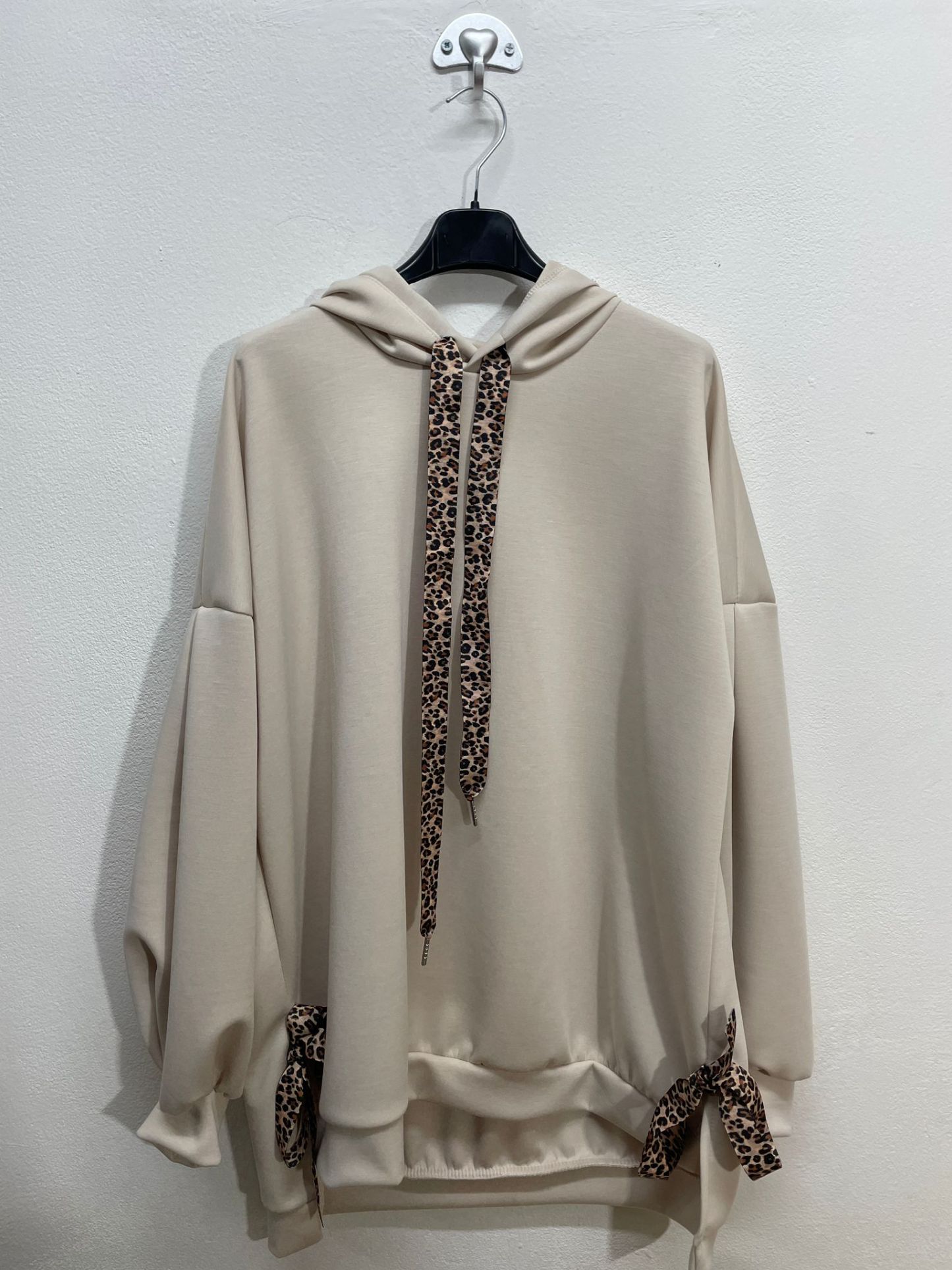 3559 | Felpa con elastico animallier