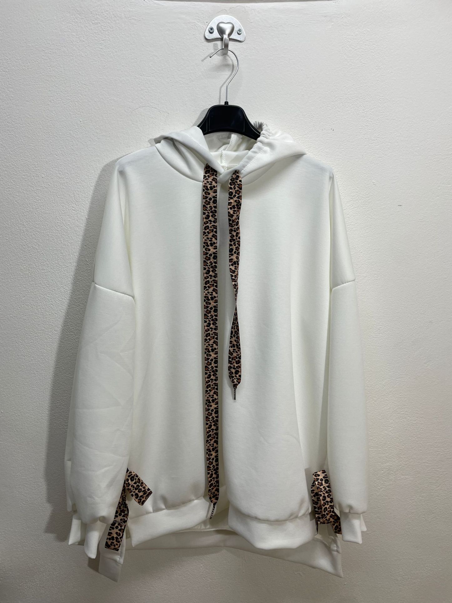 3559 | Felpa con elastico animallier