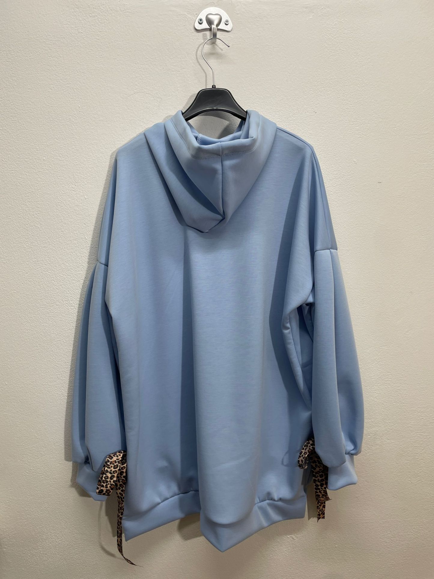 3559 | Felpa con elastico animallier