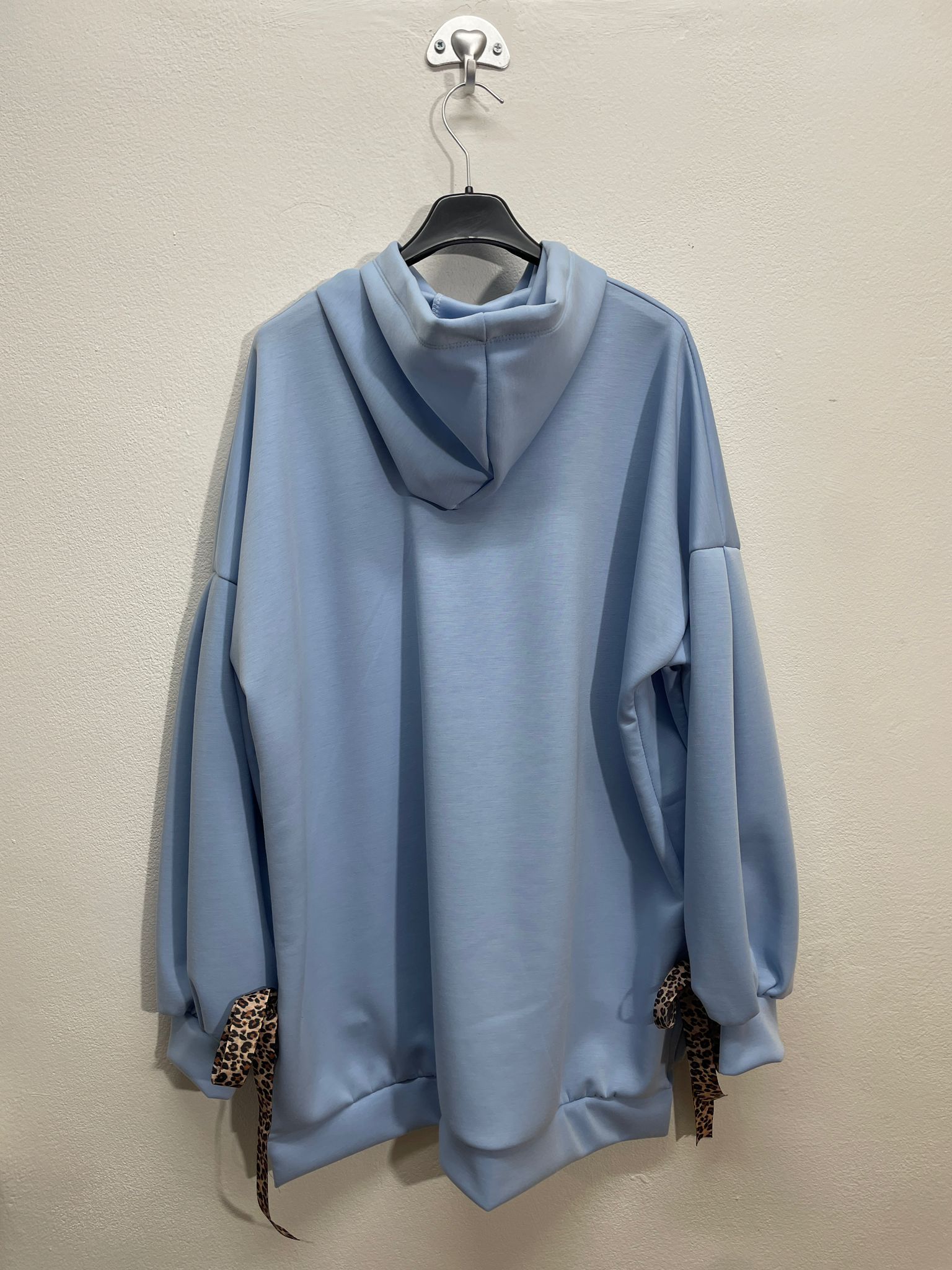 3559 | Felpa con elastico animallier