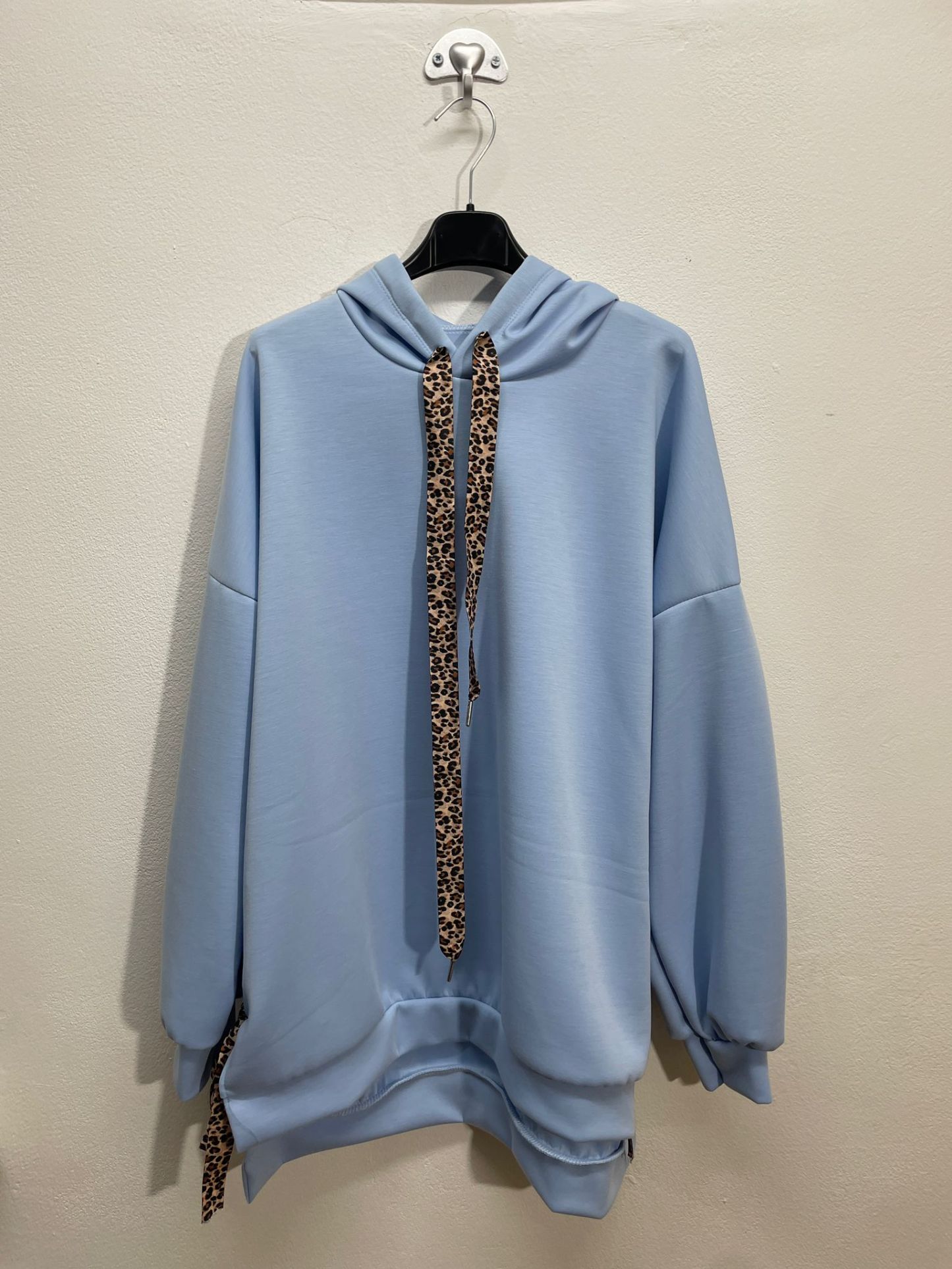 3559 | Felpa con elastico animallier