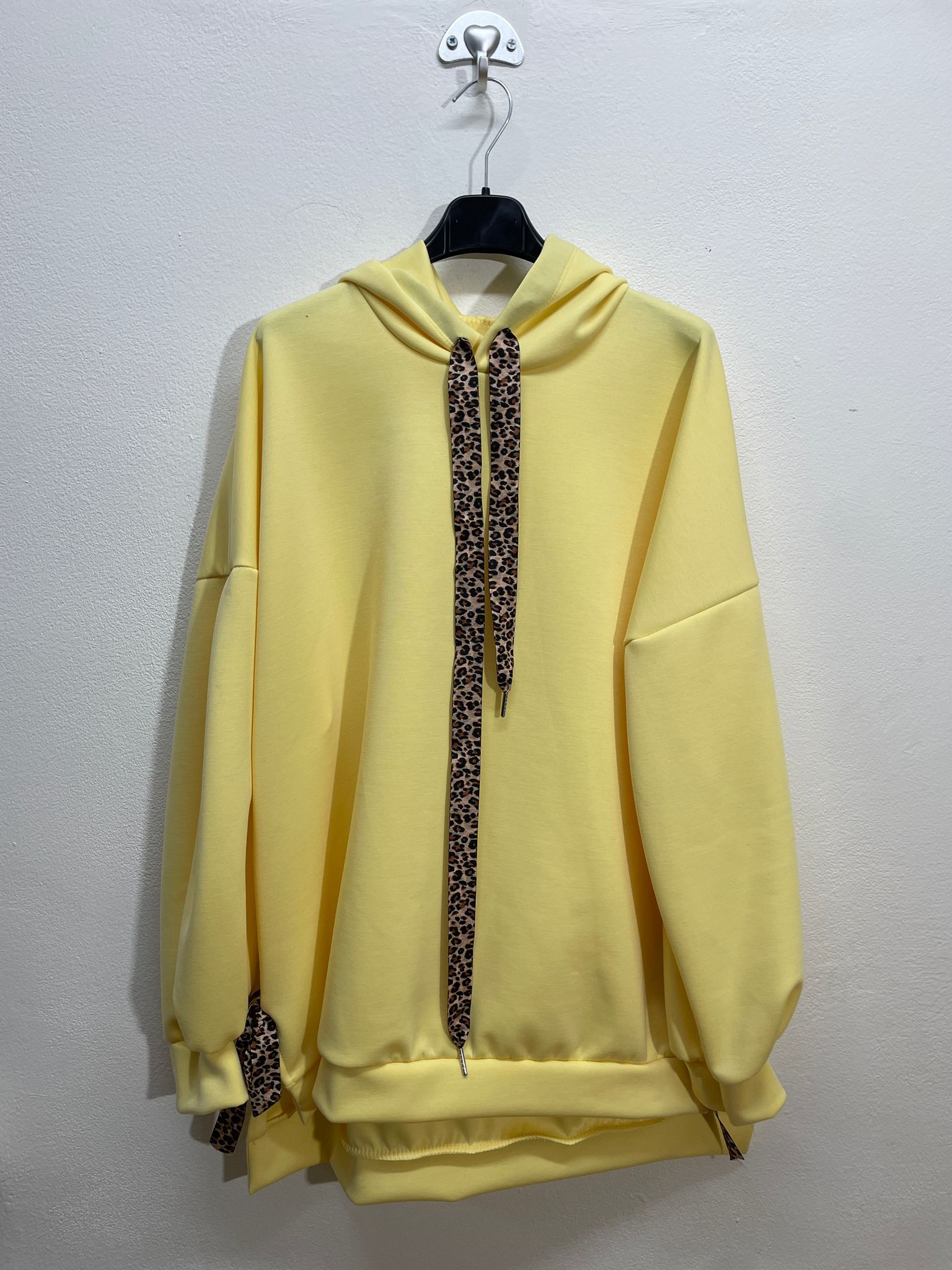 3559 | Felpa con elastico animallier