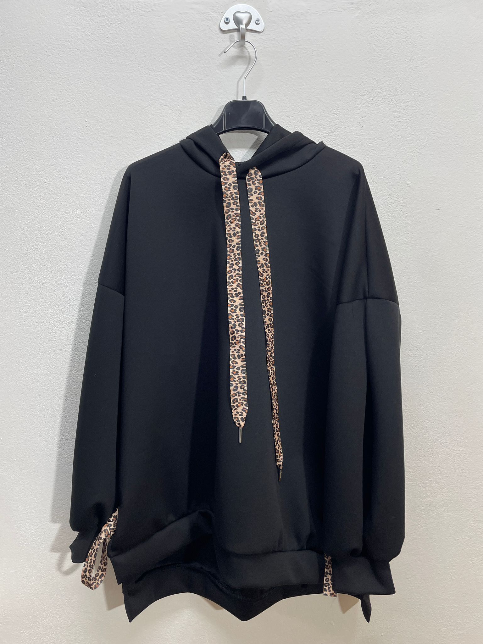 3559 | Felpa con elastico animallier