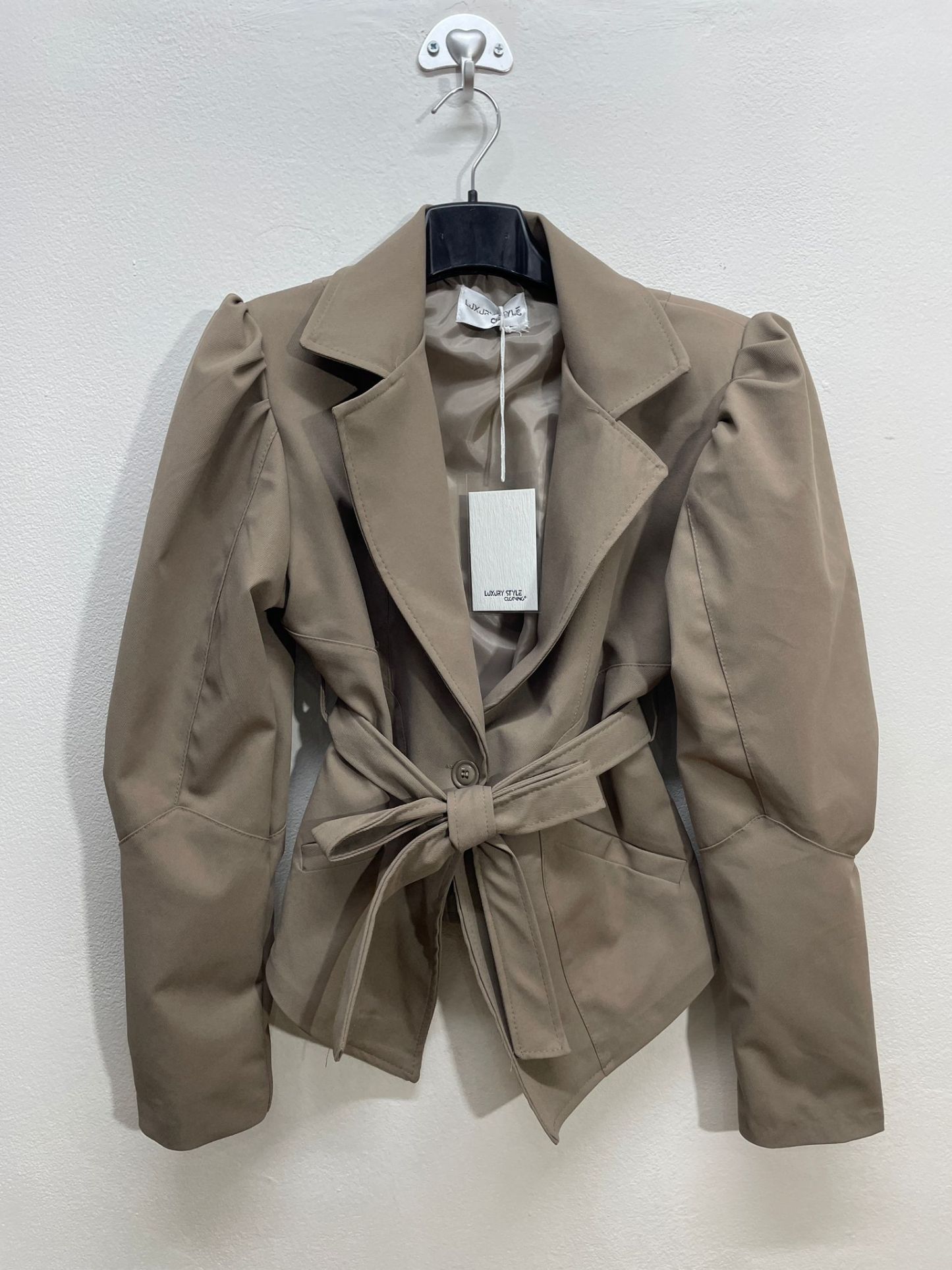 6862 | Giacca corta con laccio