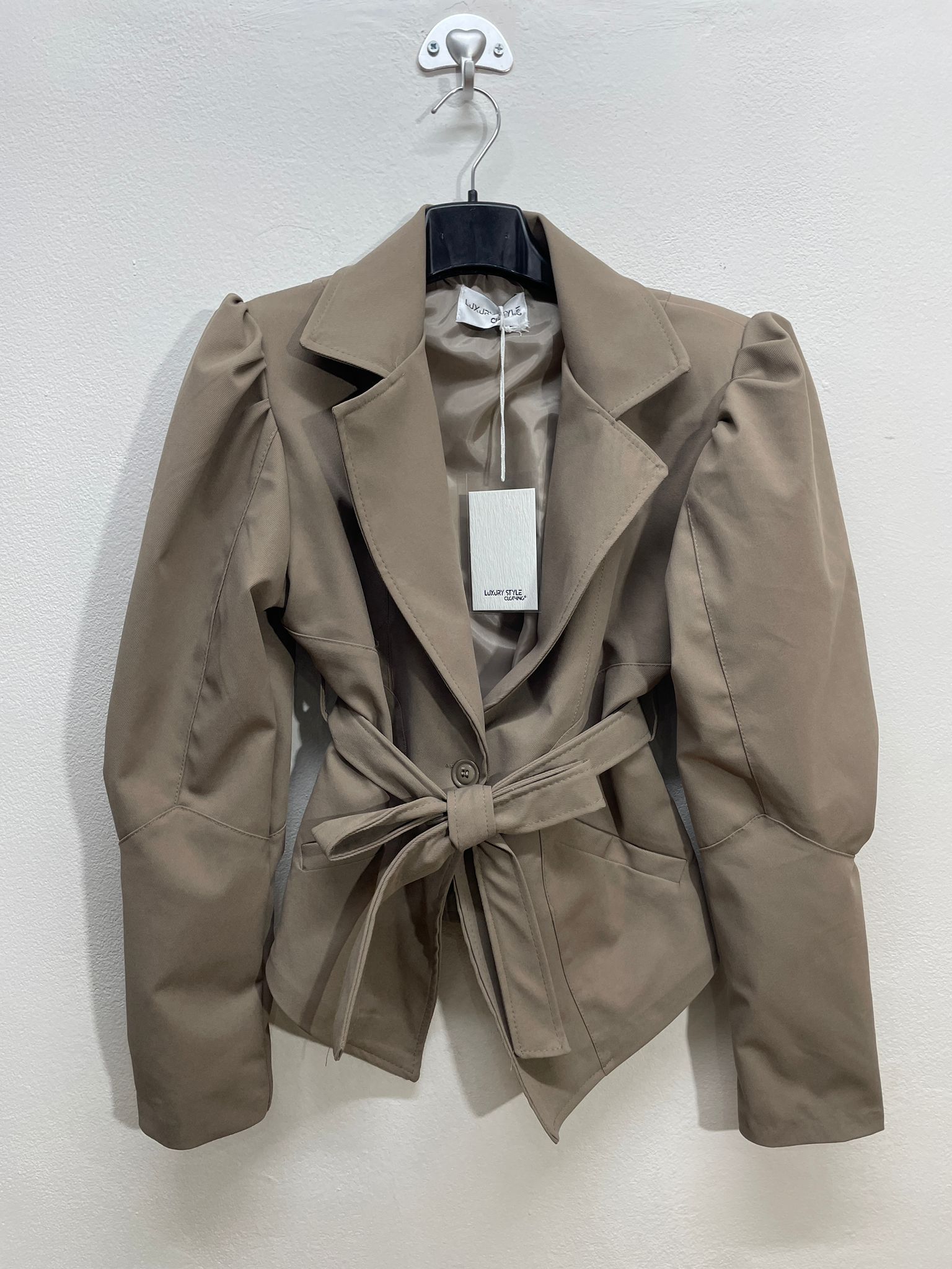 6862 | Giacca corta con laccio