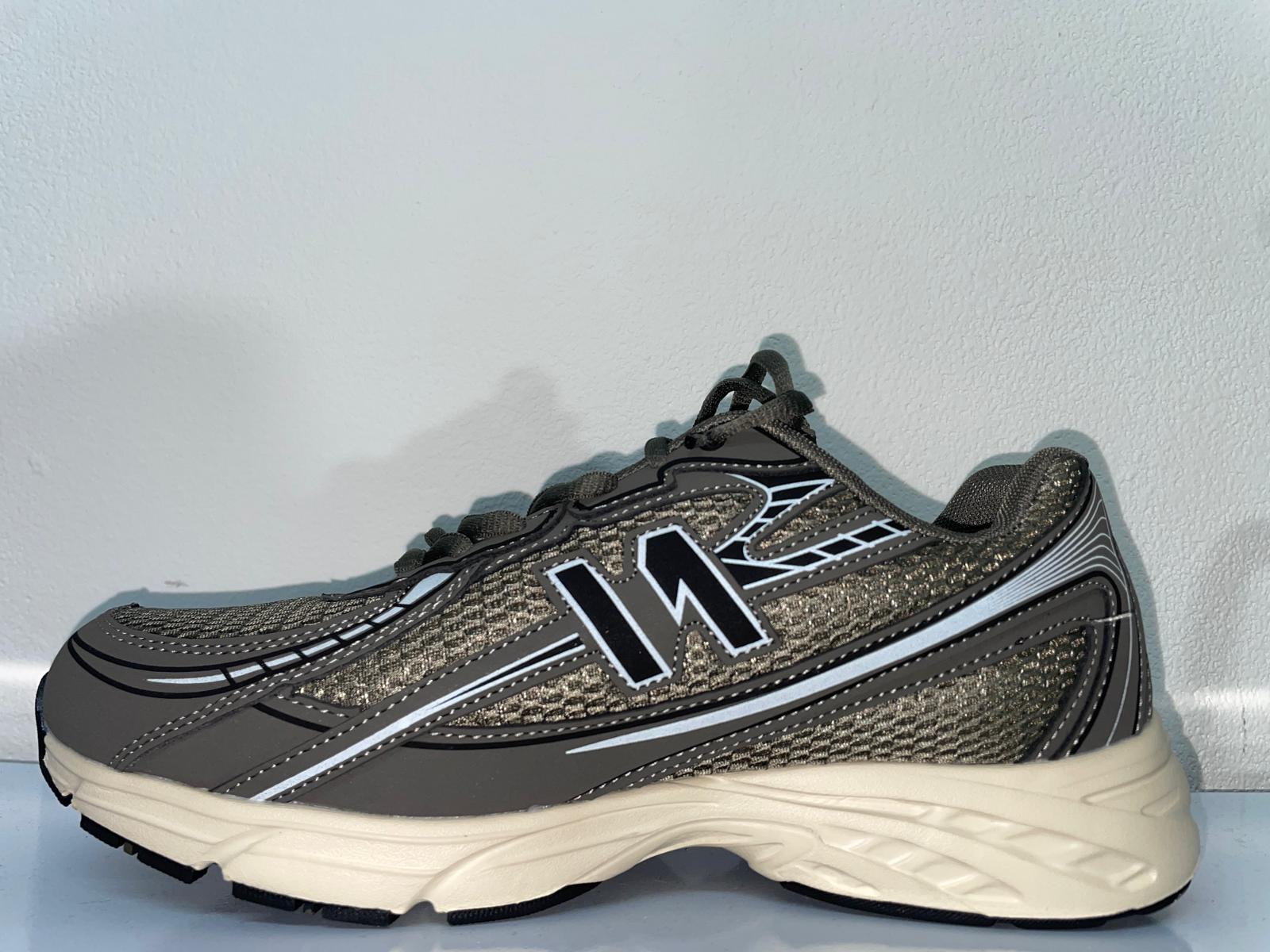 A007 | Scarpe sportive 