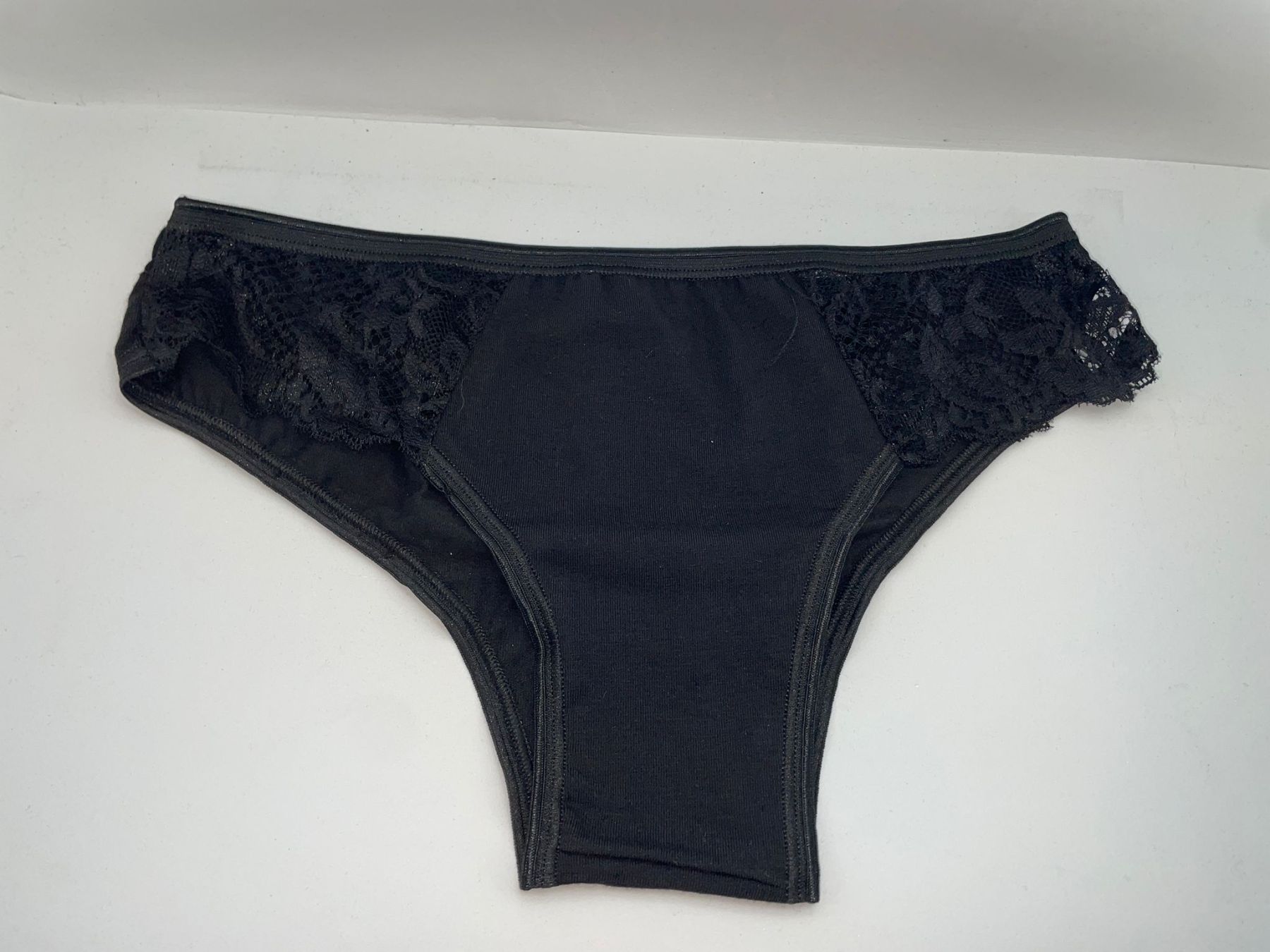 190 | INTIMY 3 Slip con pizzo laterale