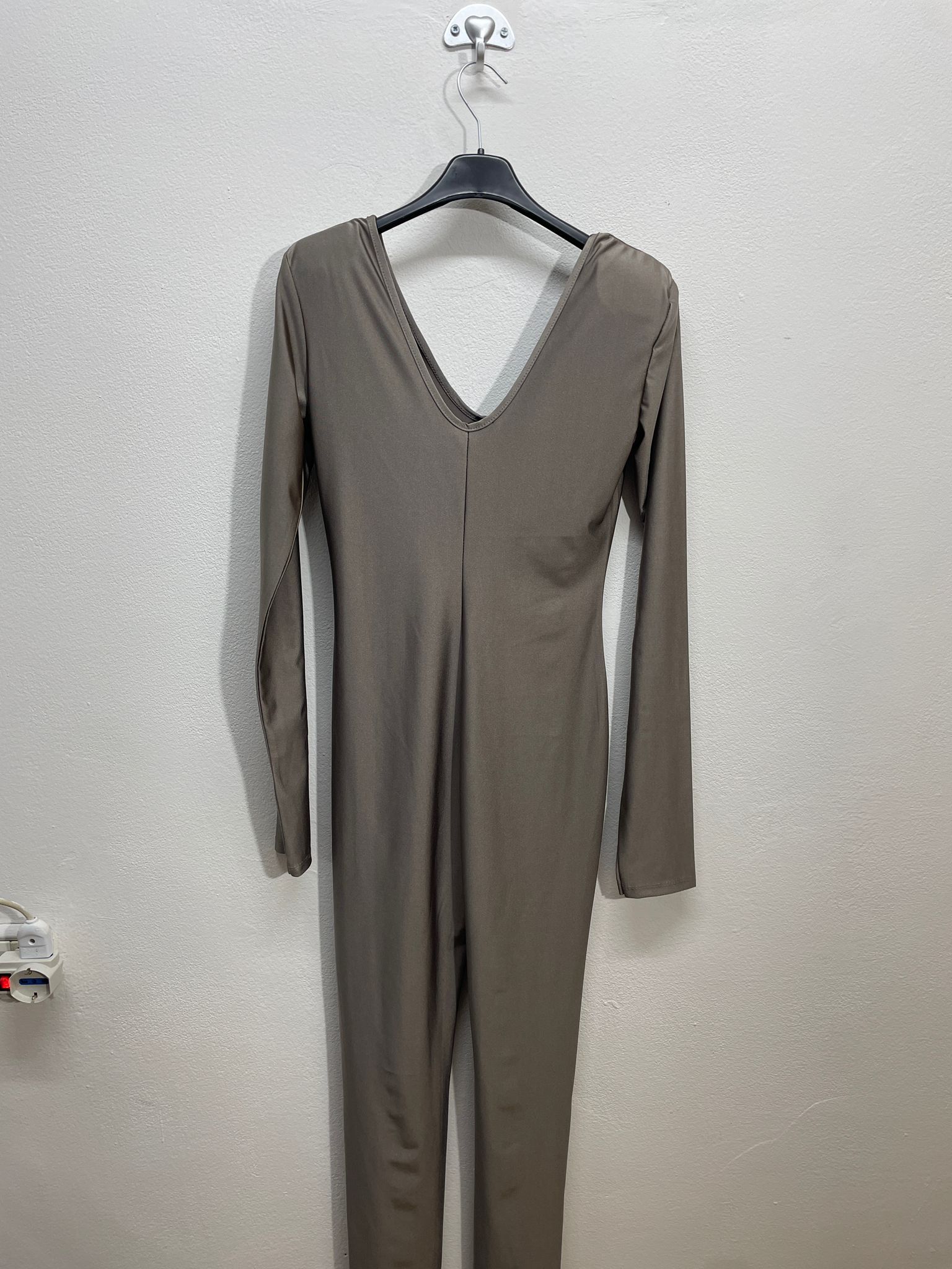 30659 | Tuta intera lucida scollo V