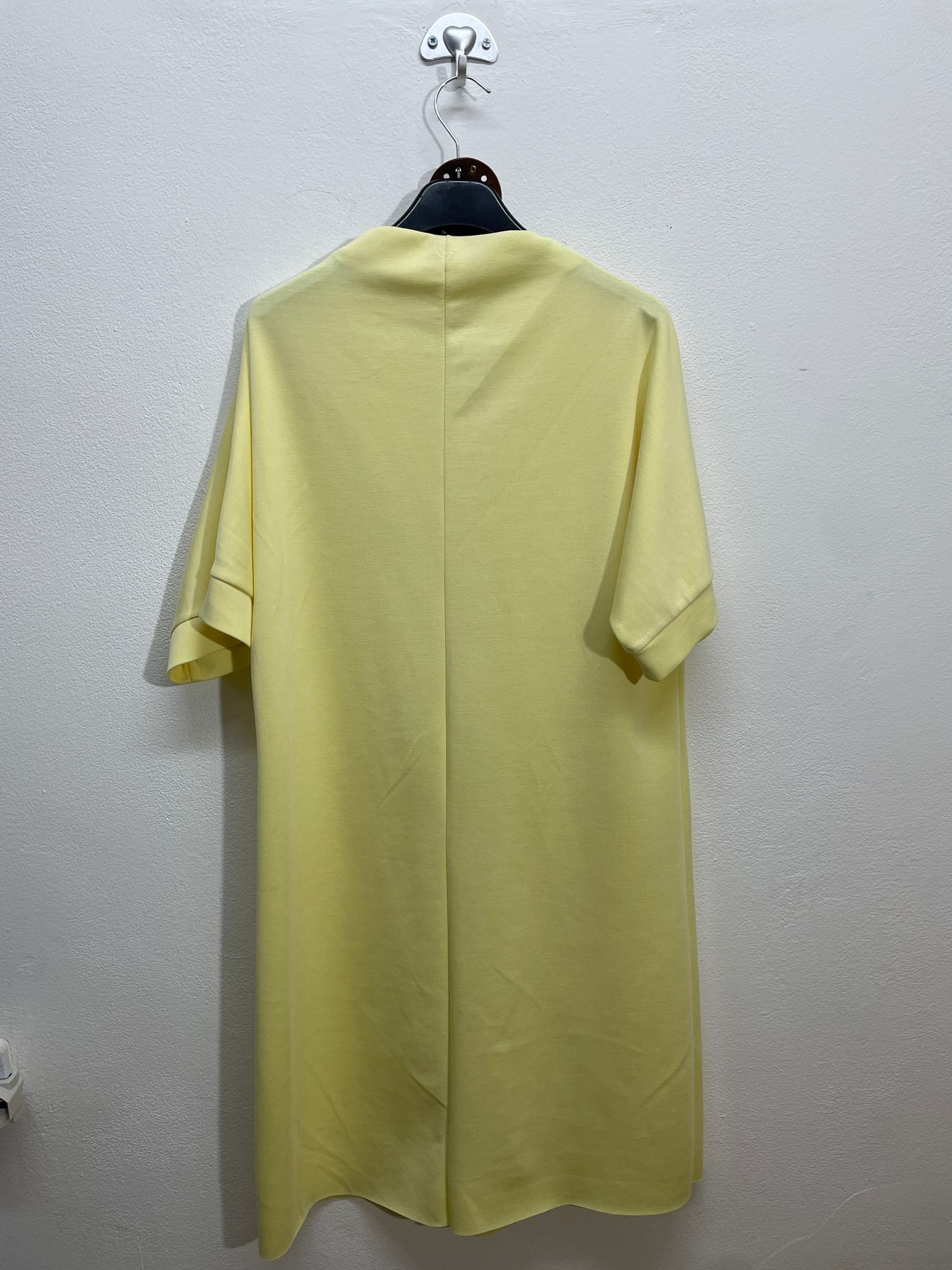 39076 | Vestito lungo con cintura