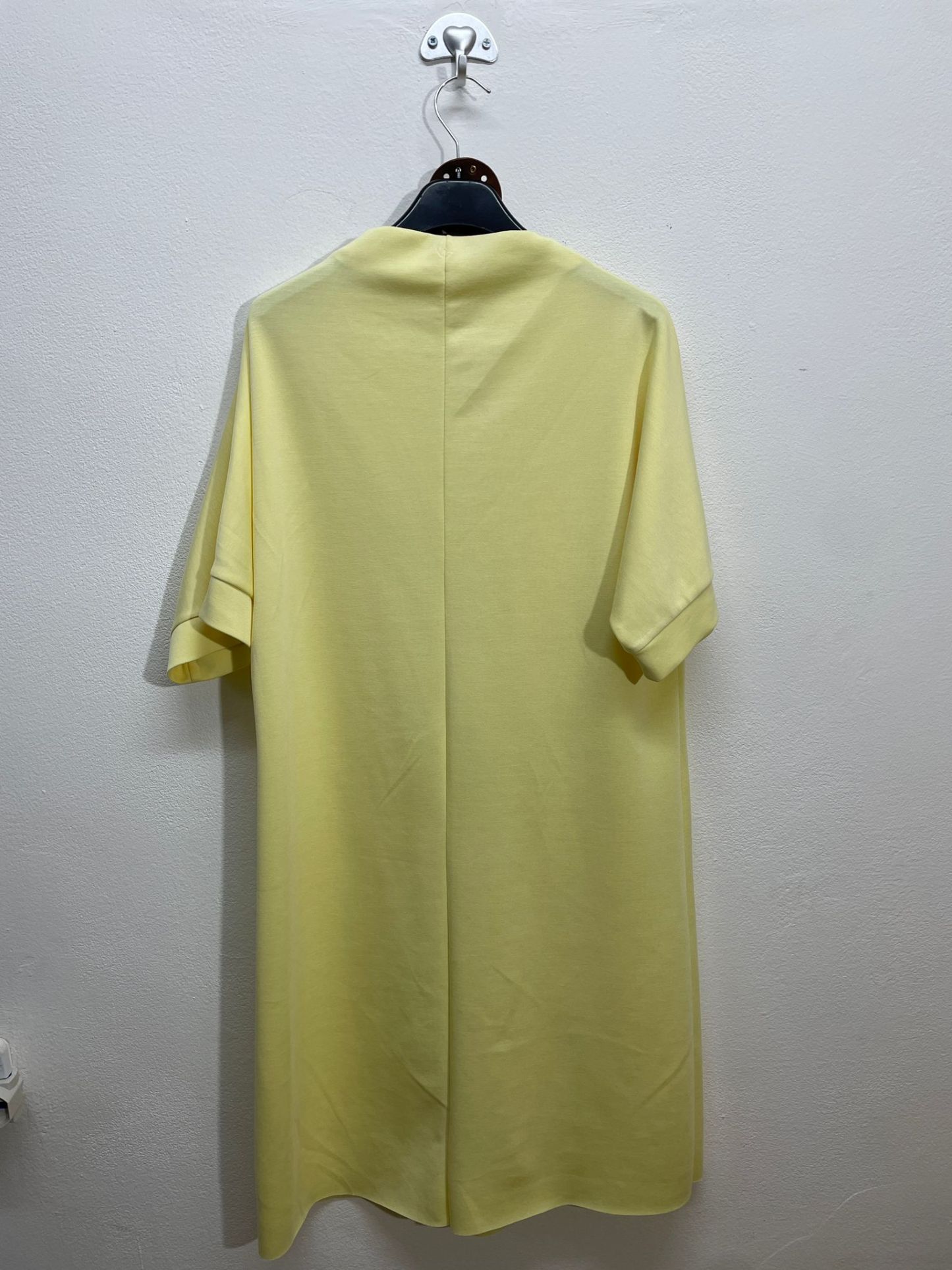 39076 | Vestito lungo con cintura