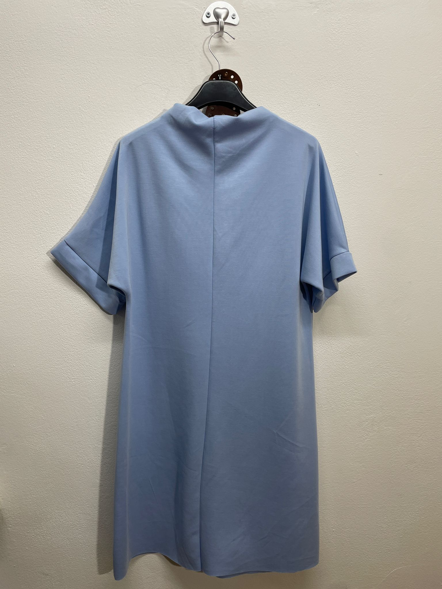 39076 | Vestito lungo con cintura