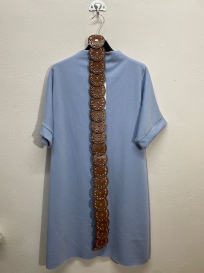 39076 | Vestito lungo con cintura