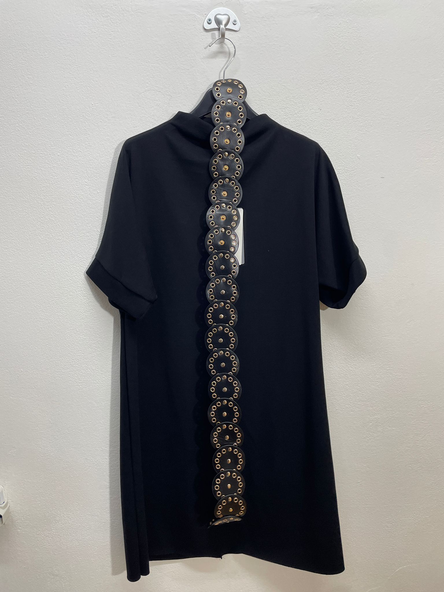 39076 | Vestito lungo con cintura