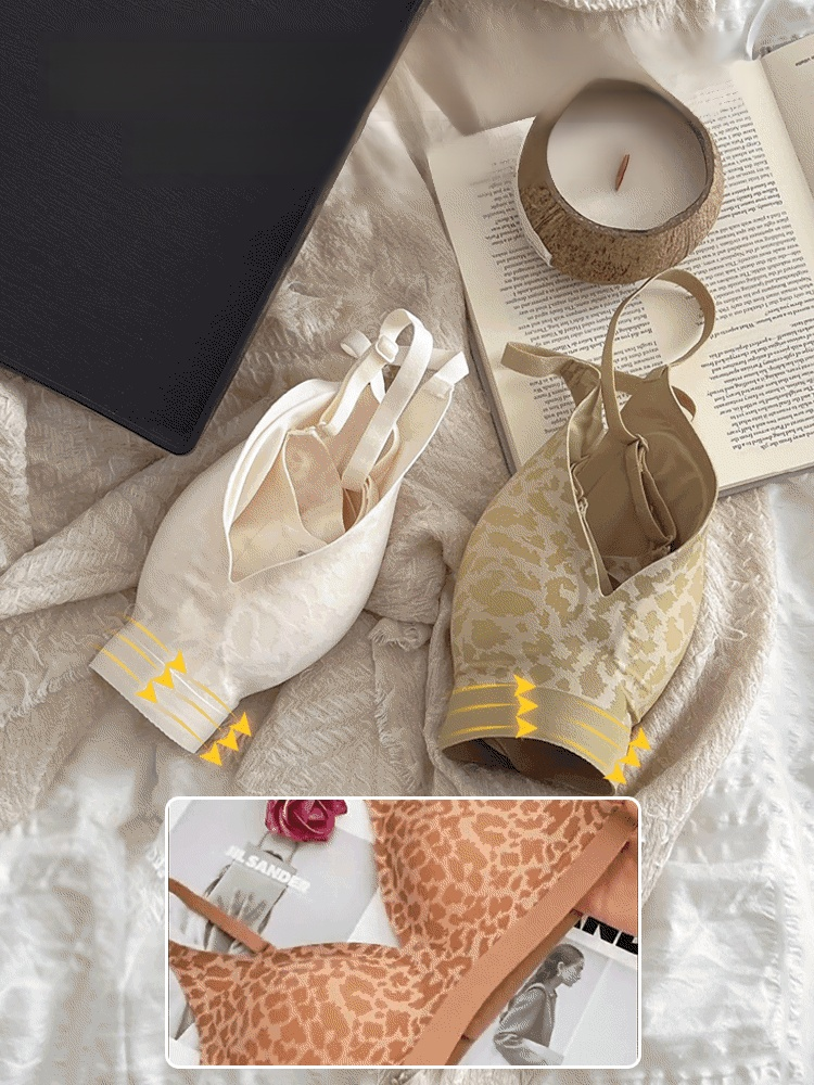 "Comfortable sexiness is the real skill!" 💃Get the Perfect Lift! Sexy Leopard Print Meet U-Shaped Open Back for Ultimate Style.