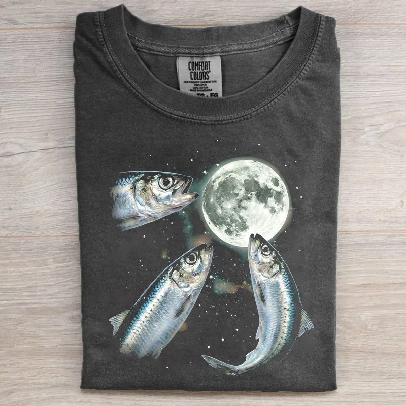Sardine Howling To Moon T-shirt