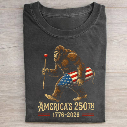 Funny Patriotic Bigfoot America's 250th T-shirt