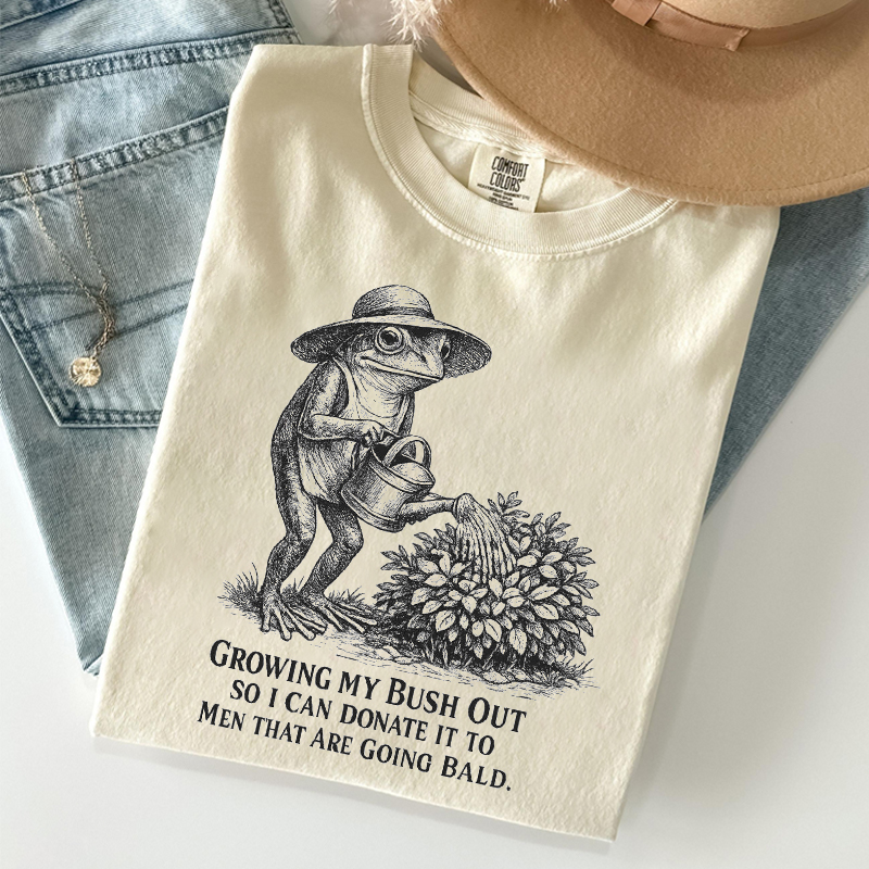 Funny Frog Gardening Growing My Bush Out T-shirt